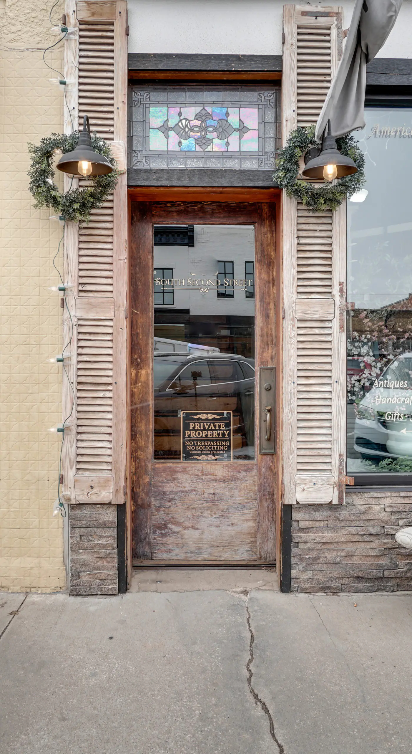 1 Mi to UW: Historic Laramie Apt