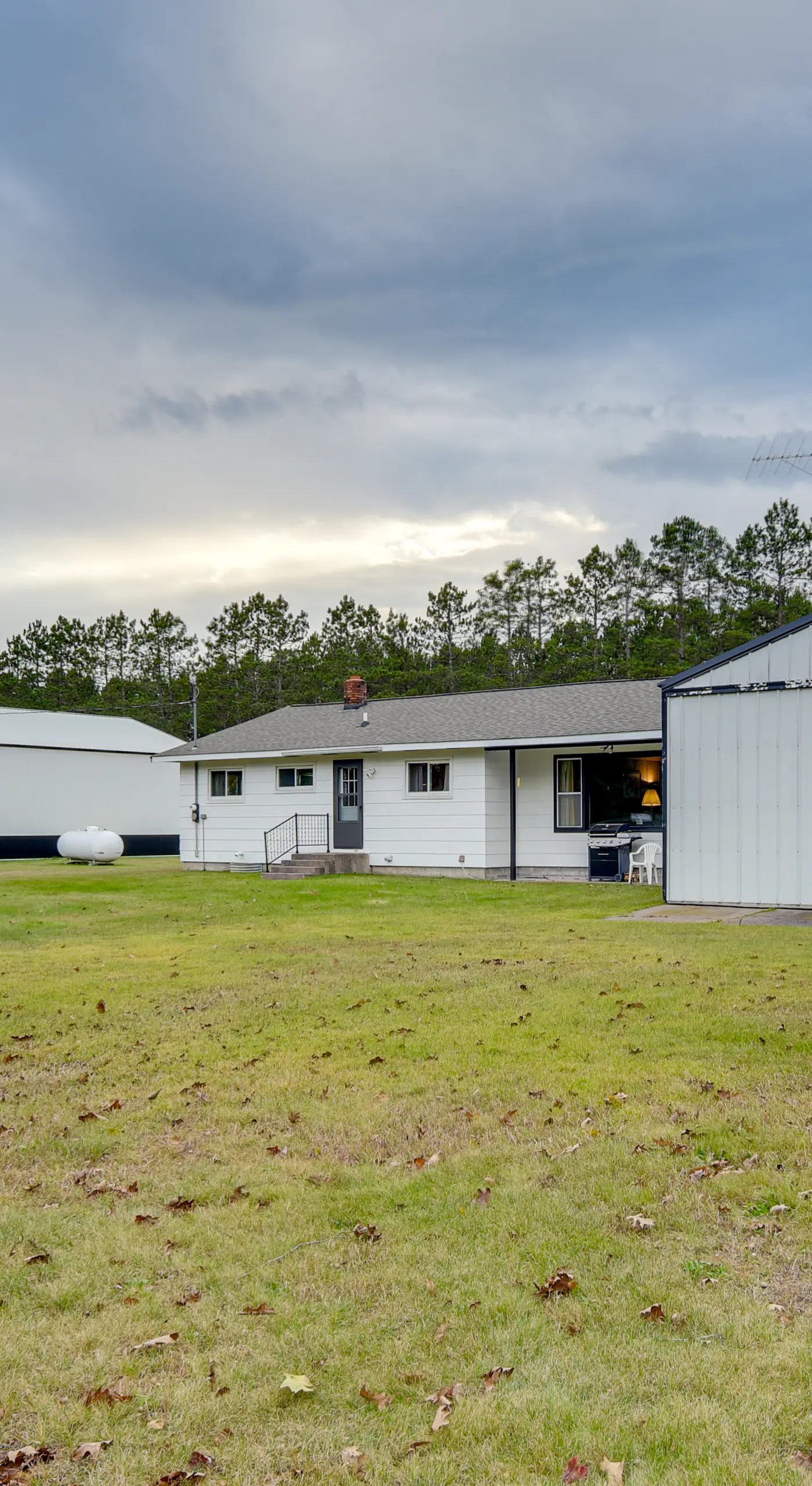 Fisher's Retreat: Hayward Home, Near ATV Trails!