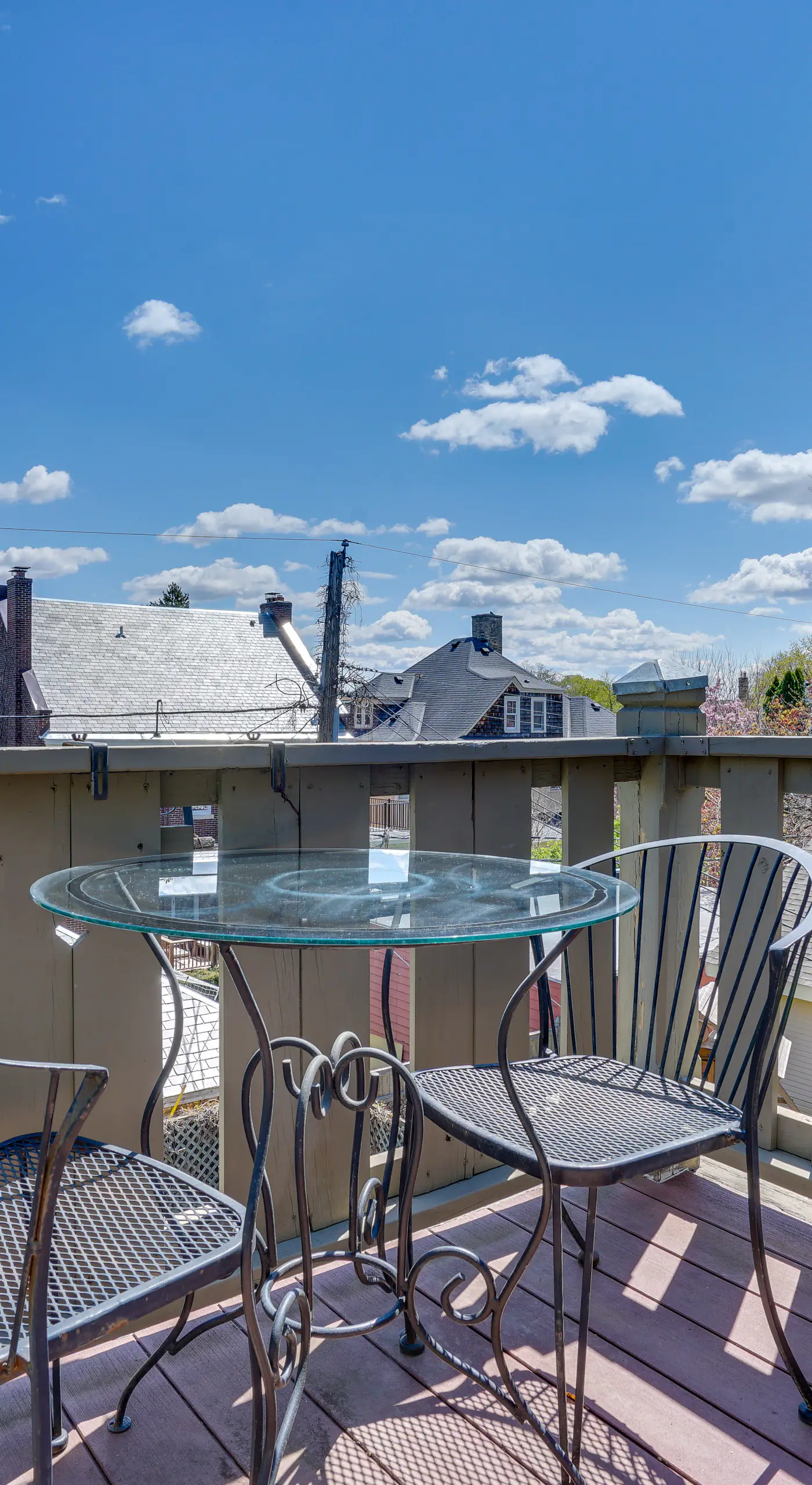 1 Mi to Downtown: Apt w/ Balcony in Minneapolis!