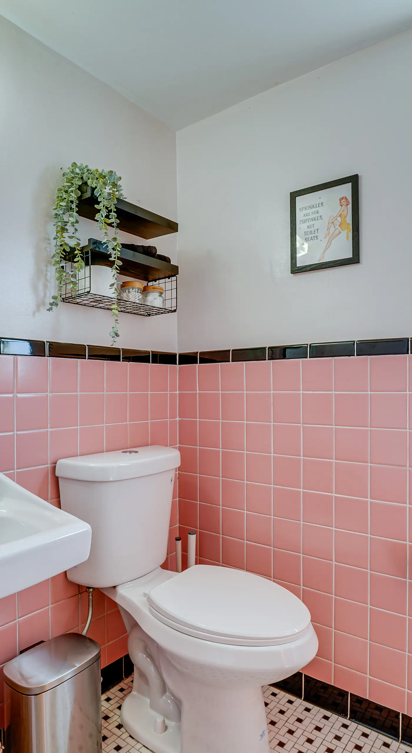 Cozy Pittsburgh Vacation Rental ~ 2 Mi to Downtown