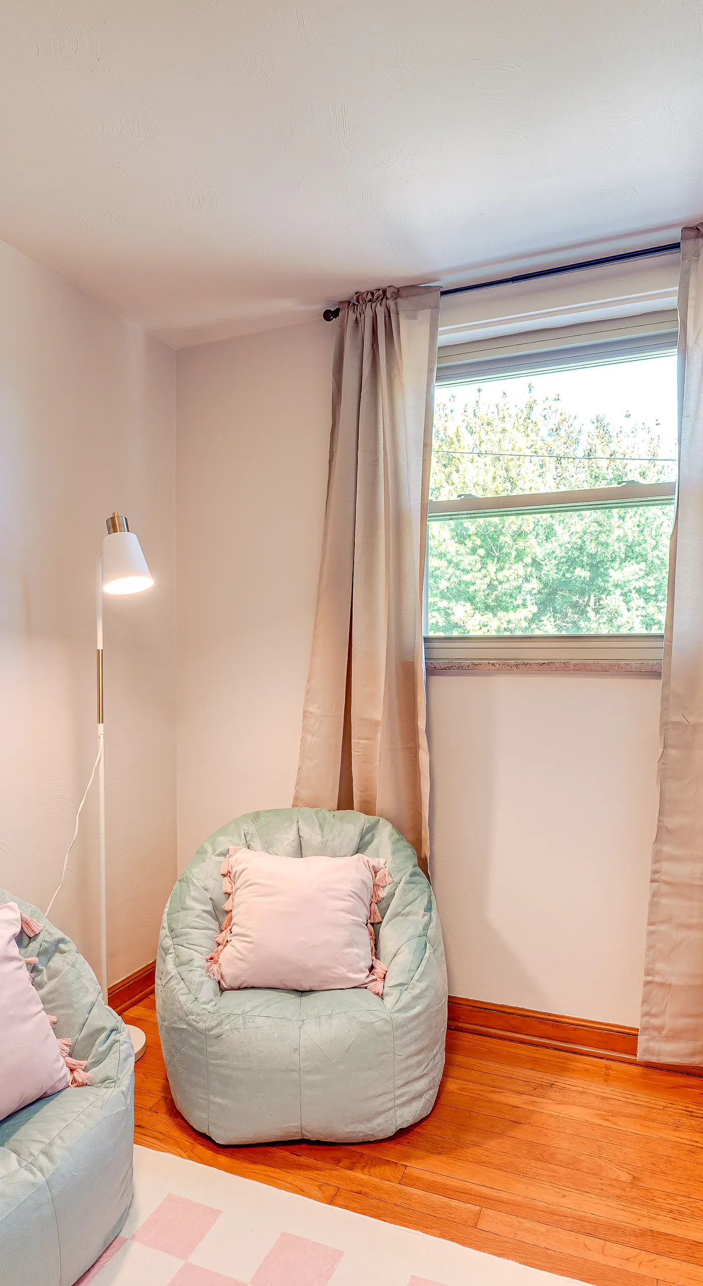Cozy Pittsburgh Vacation Rental ~ 2 Mi to Downtown