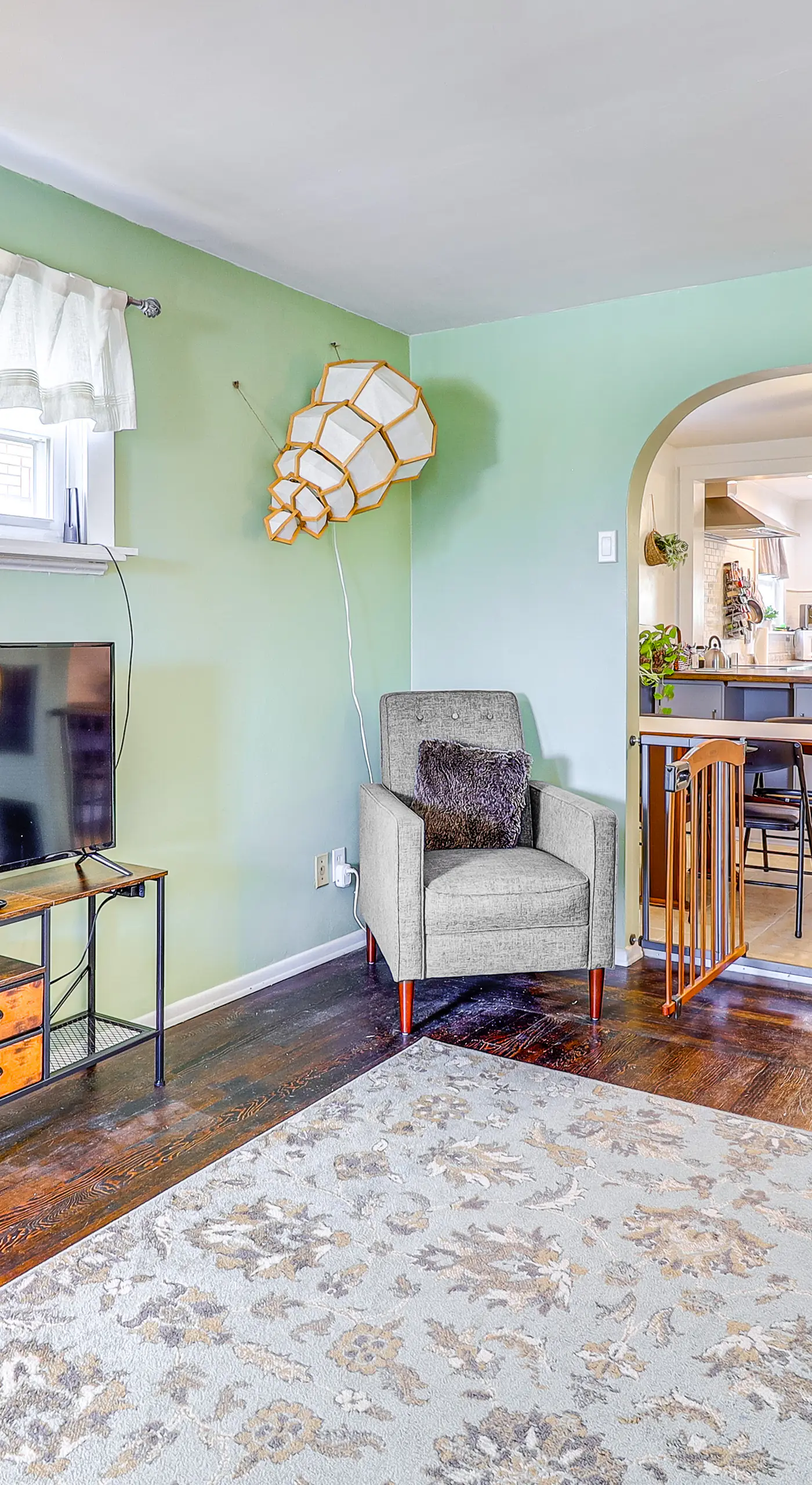 Game Room & Fire Pit: West Mifflin Home!