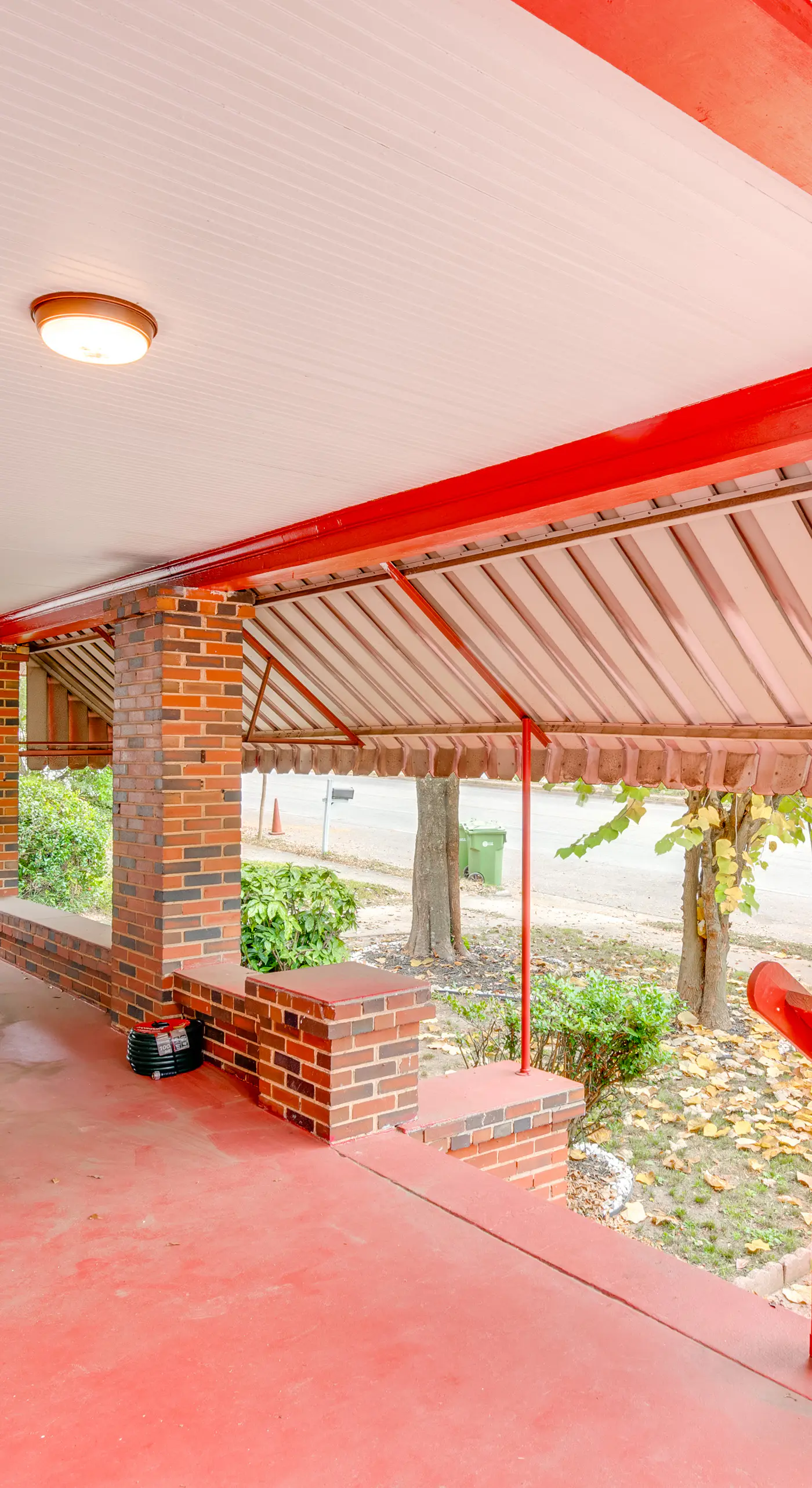 3 Mi to Mercedes-Benz! ATL Home w/ Fenced Yard