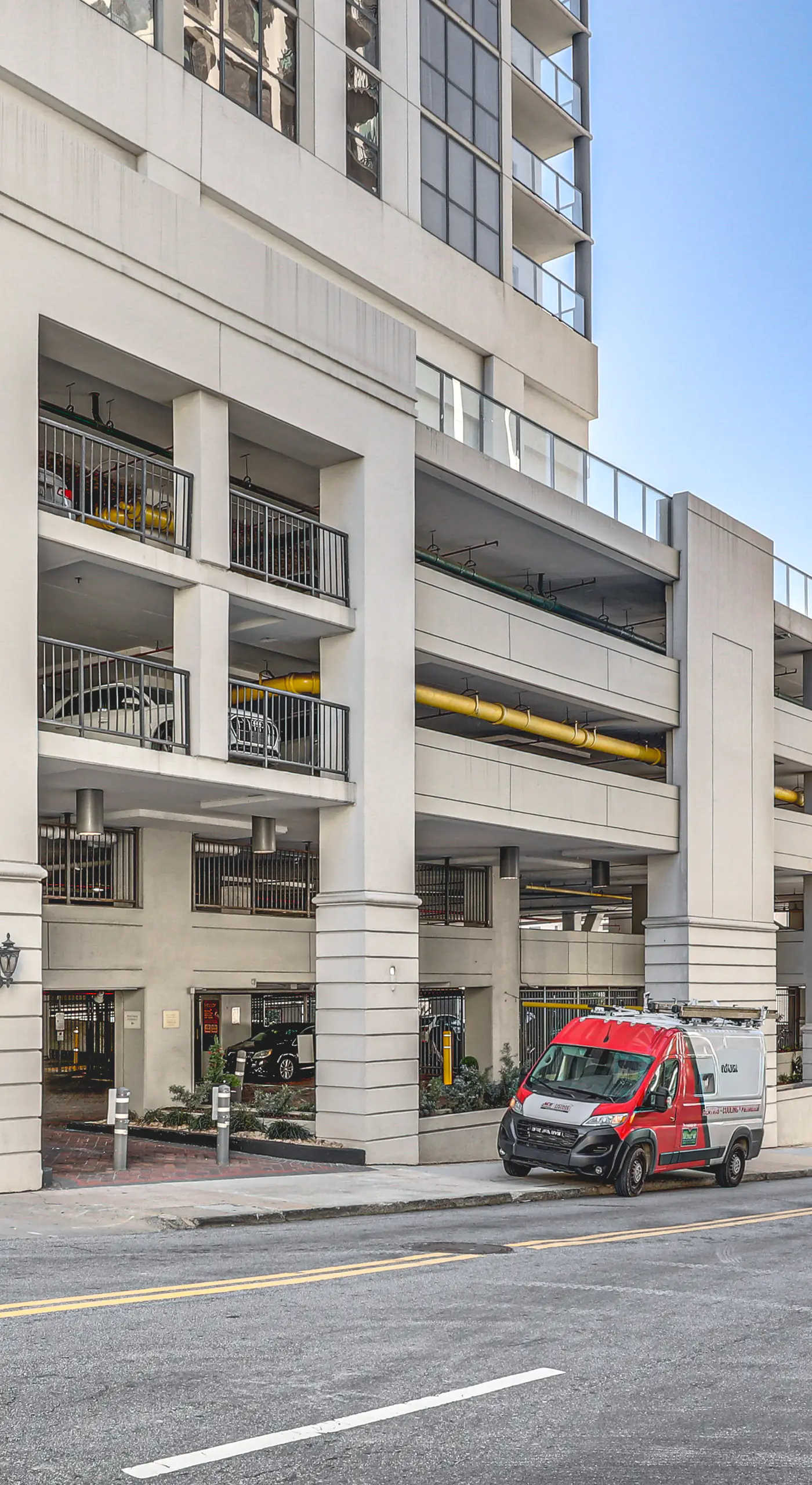 Balcony + Community Perks: Modern Atlanta Condo!