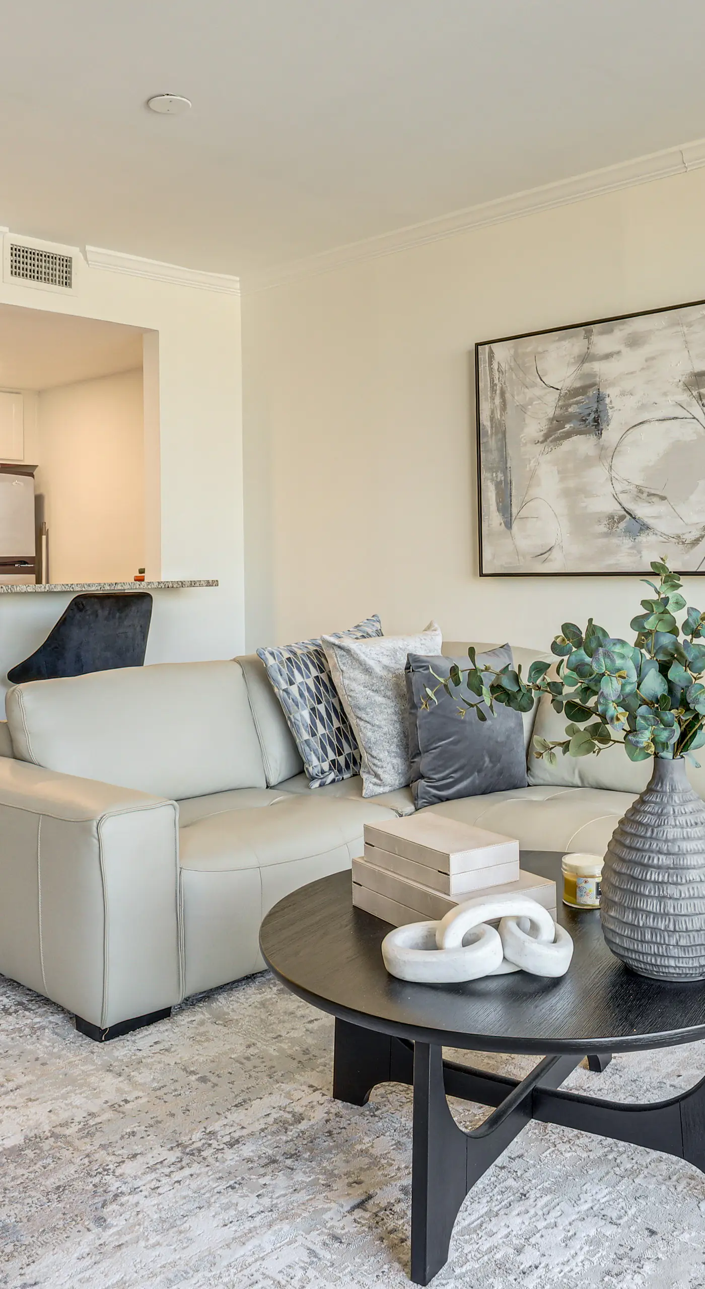 Balcony + Community Perks: Modern Atlanta Condo!