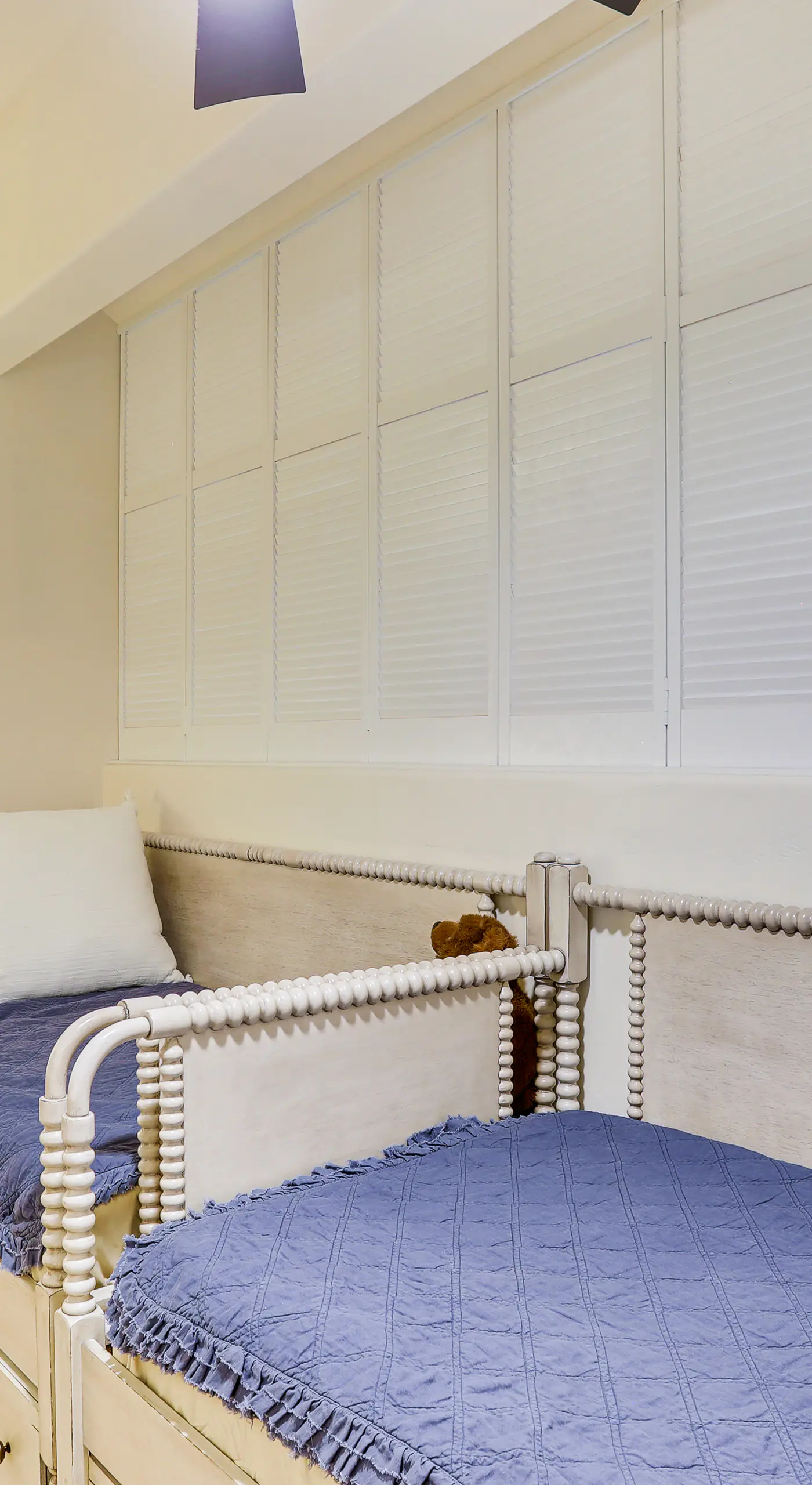 Walk to Lift: Arrowhead Ski Condo w/ Pool Access!