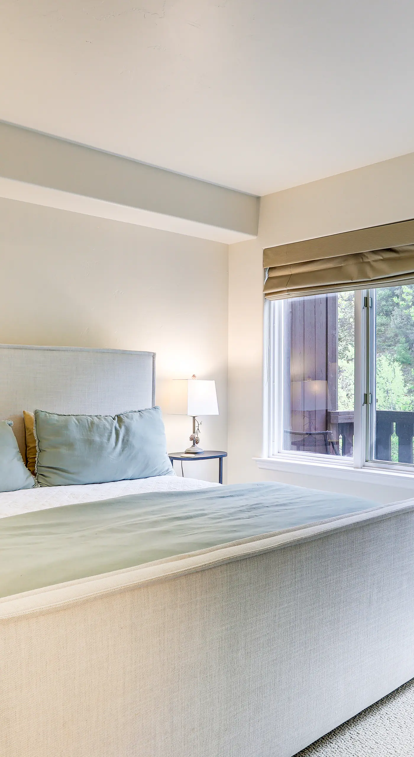 Walk to Lift: Arrowhead Ski Condo w/ Pool Access!