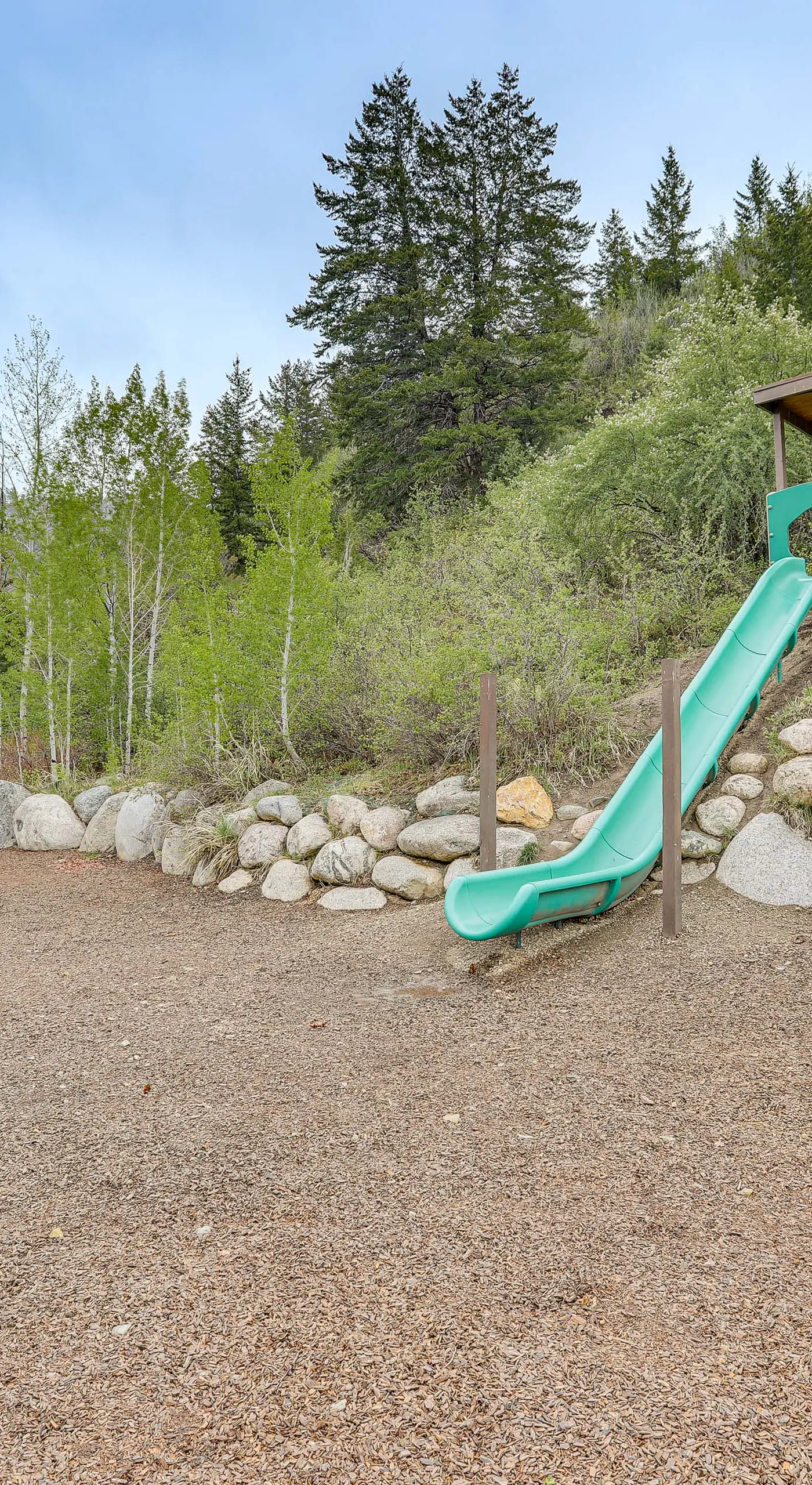 Walk to Lift: Arrowhead Ski Condo w/ Pool Access!