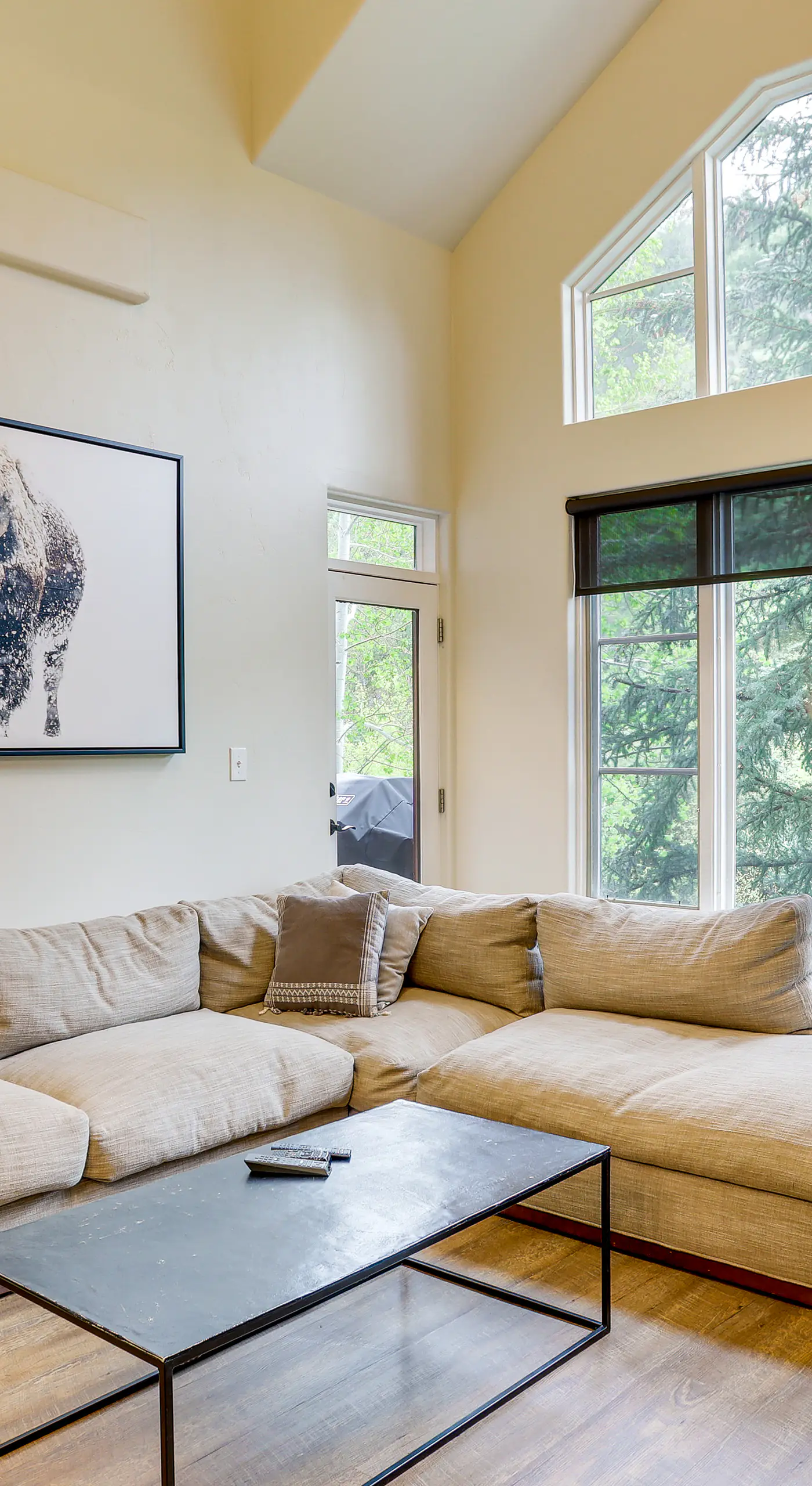Walk to Lift: Arrowhead Ski Condo w/ Pool Access!