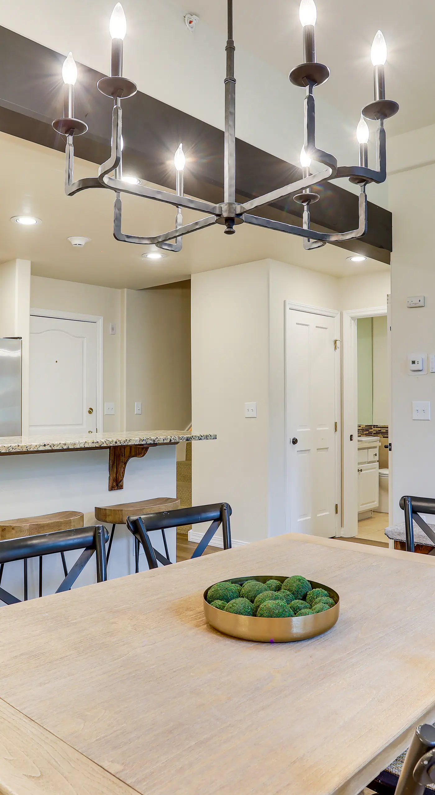 Walk to Lift: Arrowhead Ski Condo w/ Pool Access!