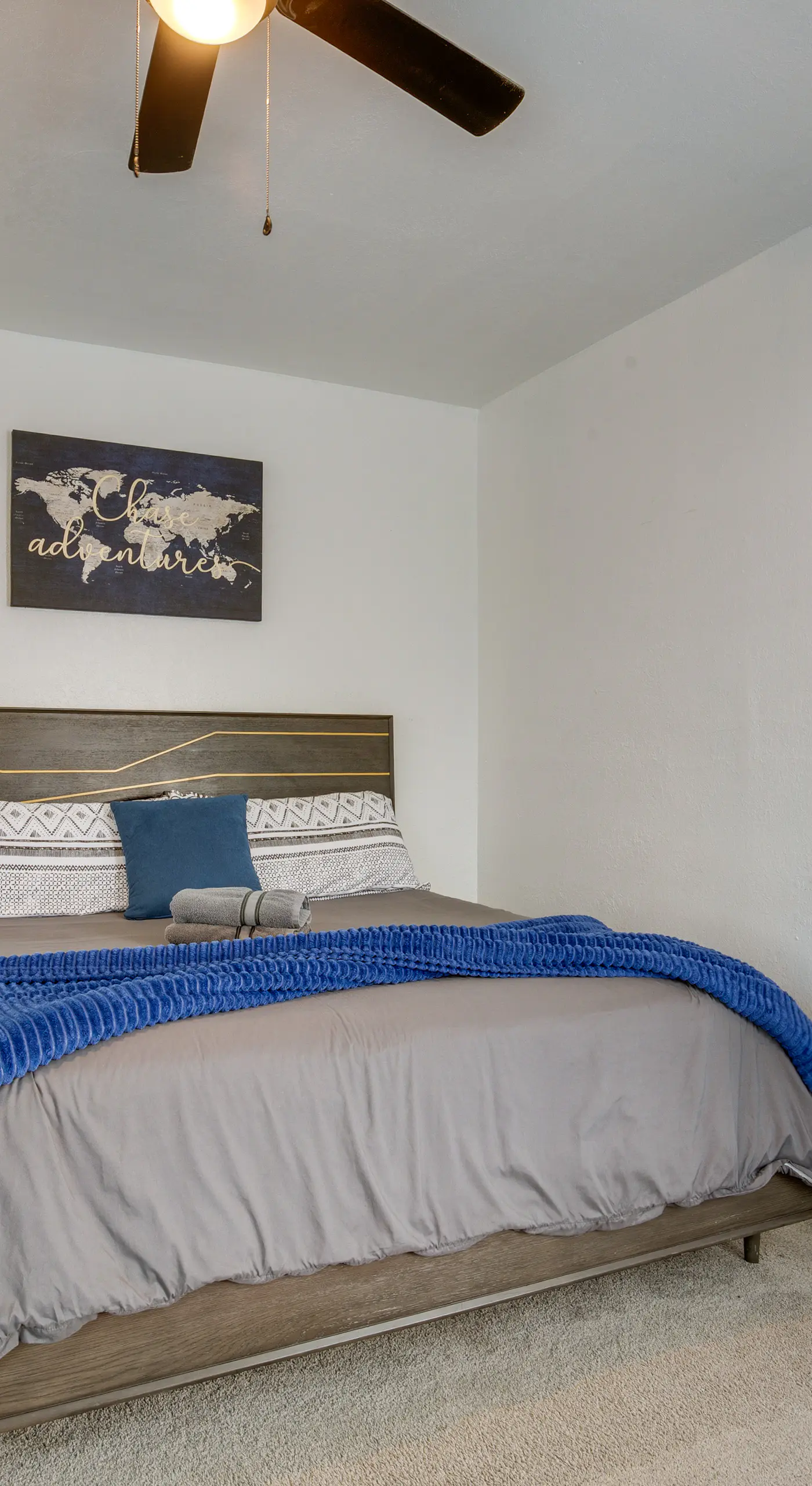 Modern 2BR Kansas City Condo Near Downtown