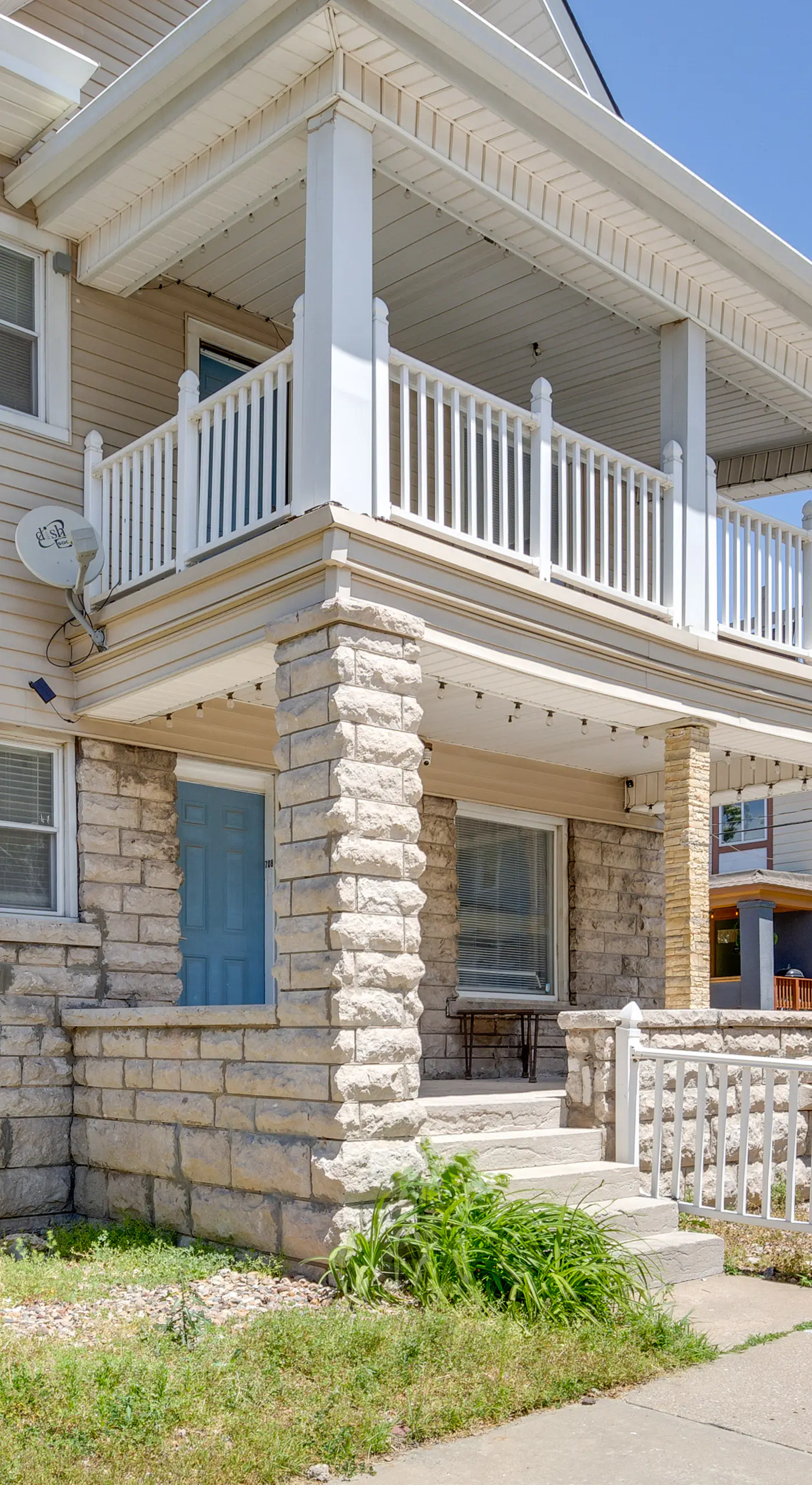 Modern 2BR Kansas City Condo Near Downtown