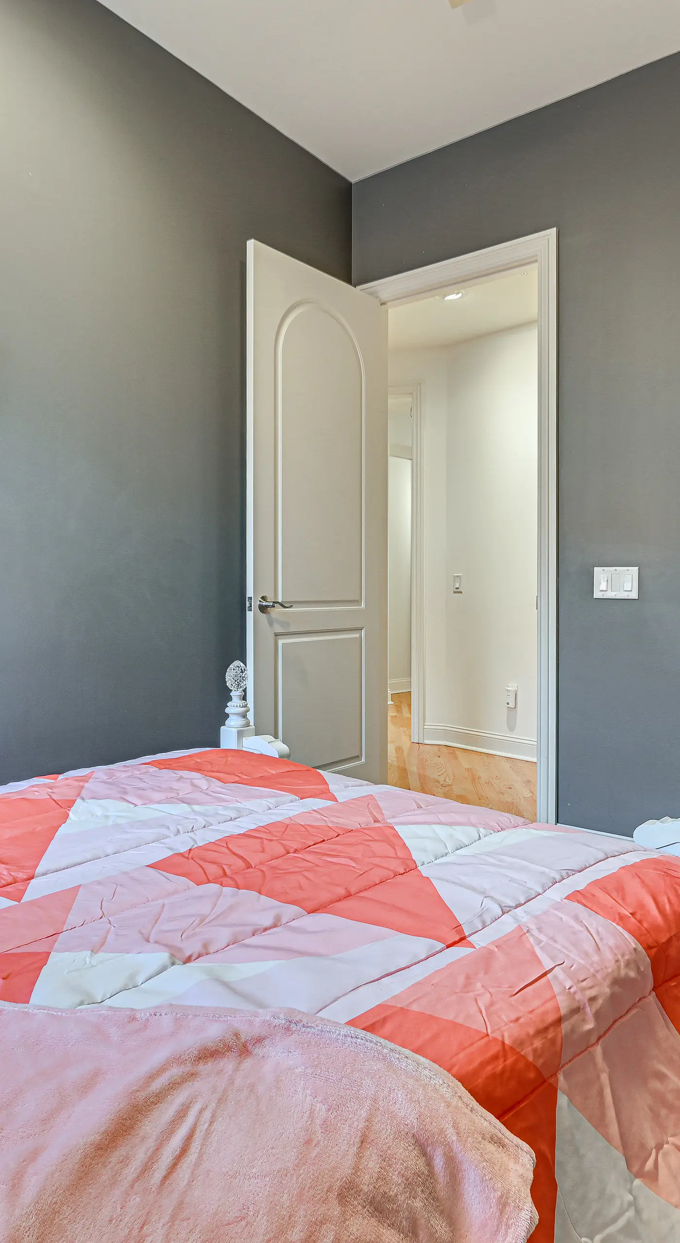 Heart of Dtwn Omaha: Historical Apt w/ Perks