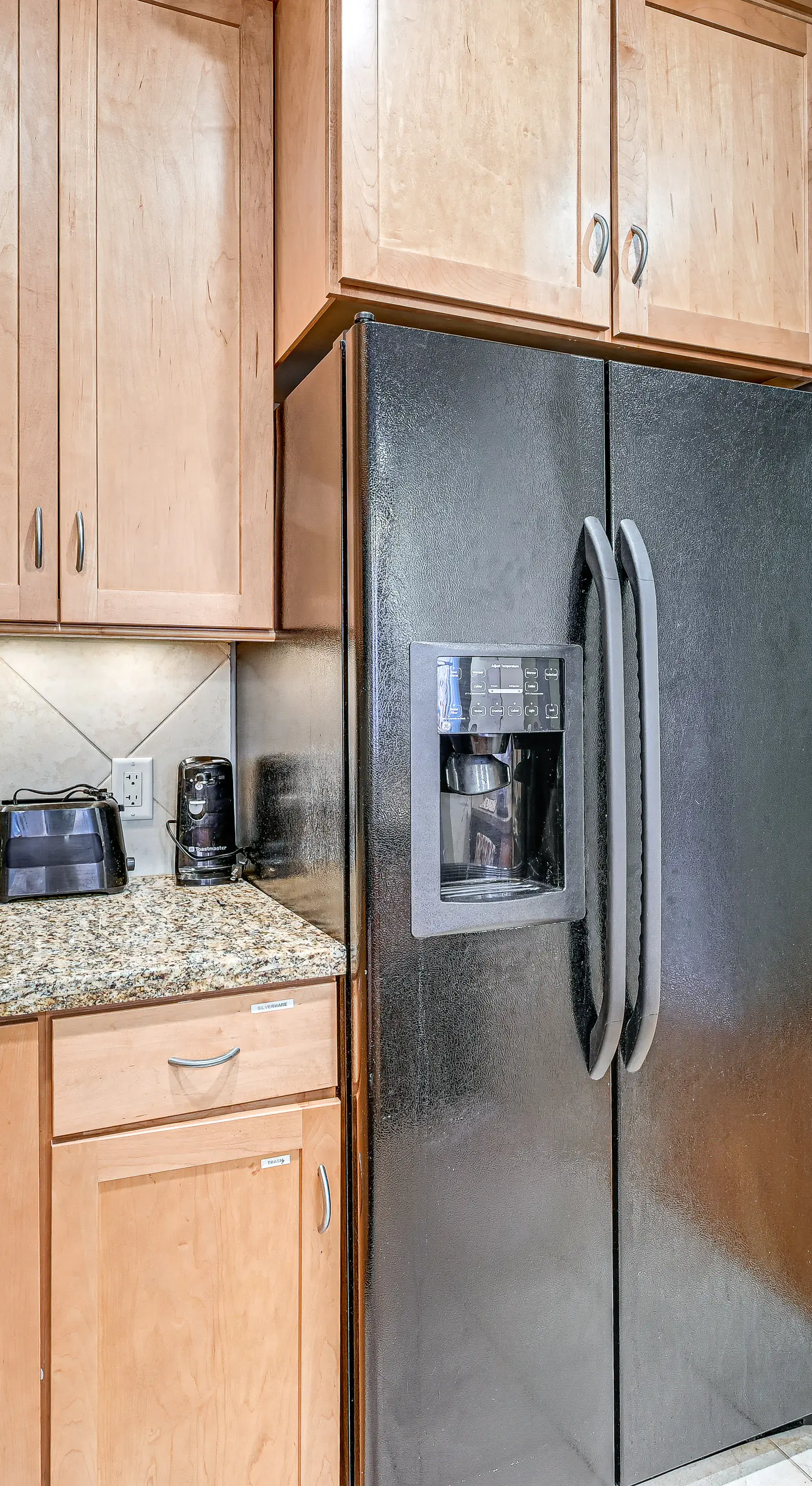 Heart of Dtwn Omaha: Historical Apt w/ Perks