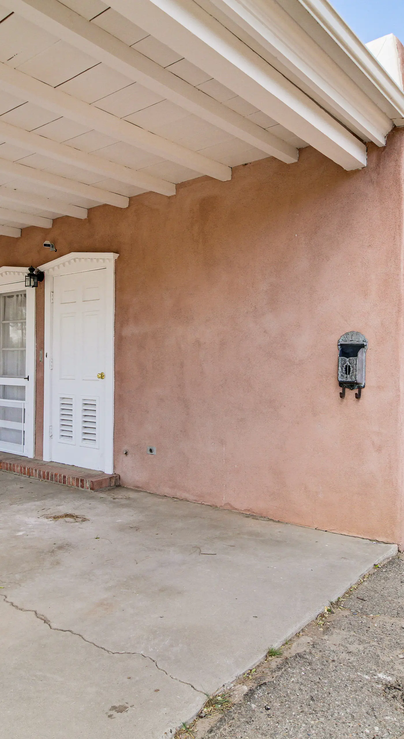 3 Mi to Zoo & Garden: ABQ Home w/ Heated Pool!