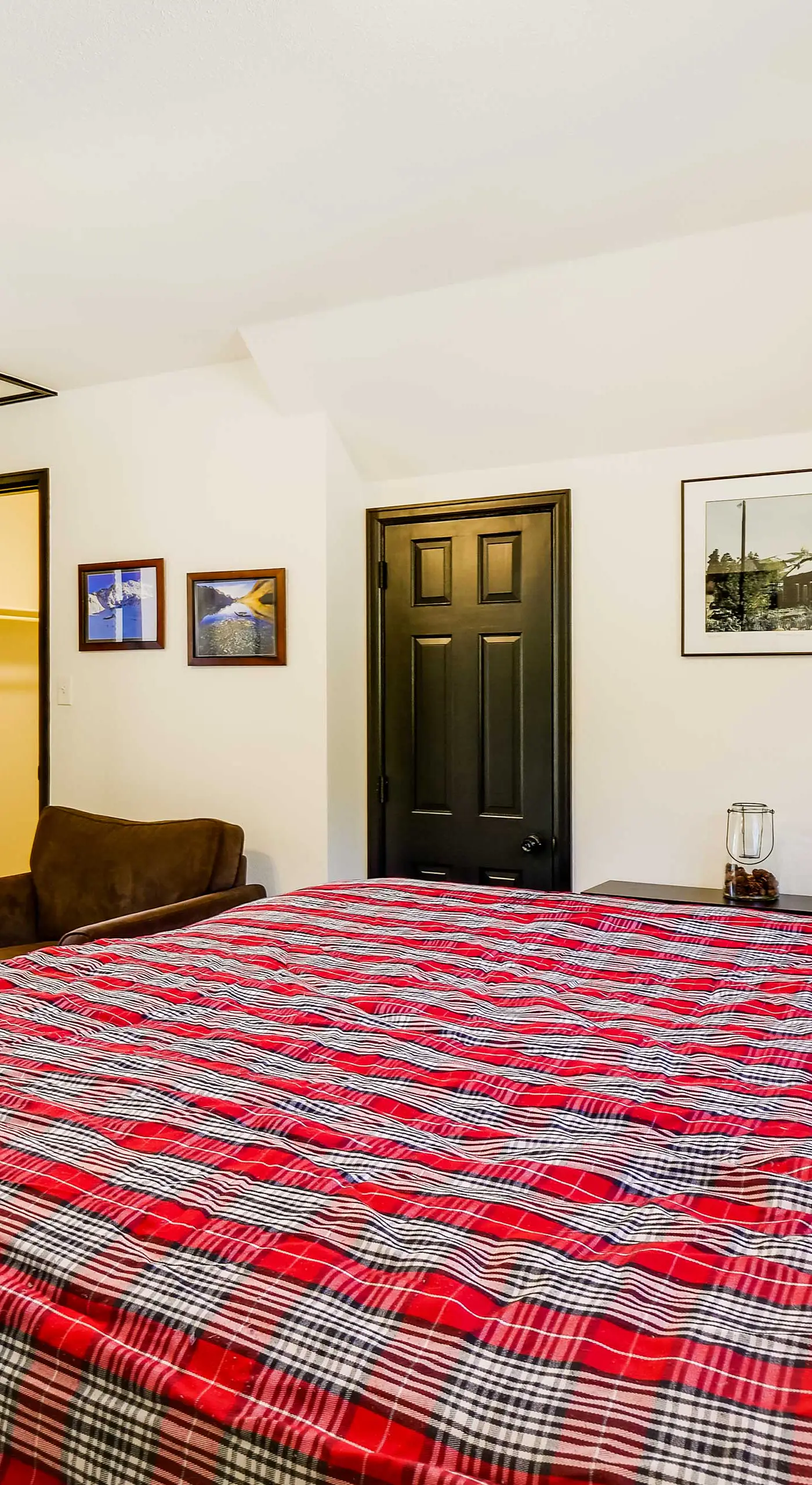 Roomy Alma Cabin w/ Pool Table: Ski, Hike, & Fish!