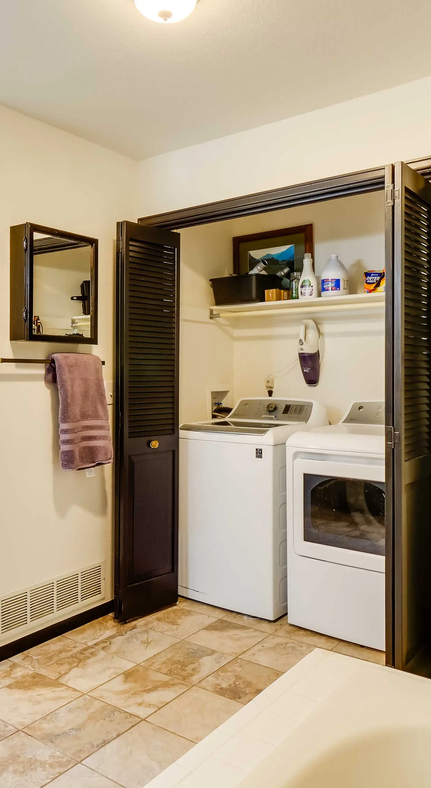 Roomy Alma Cabin w/ Pool Table: Ski, Hike, & Fish!