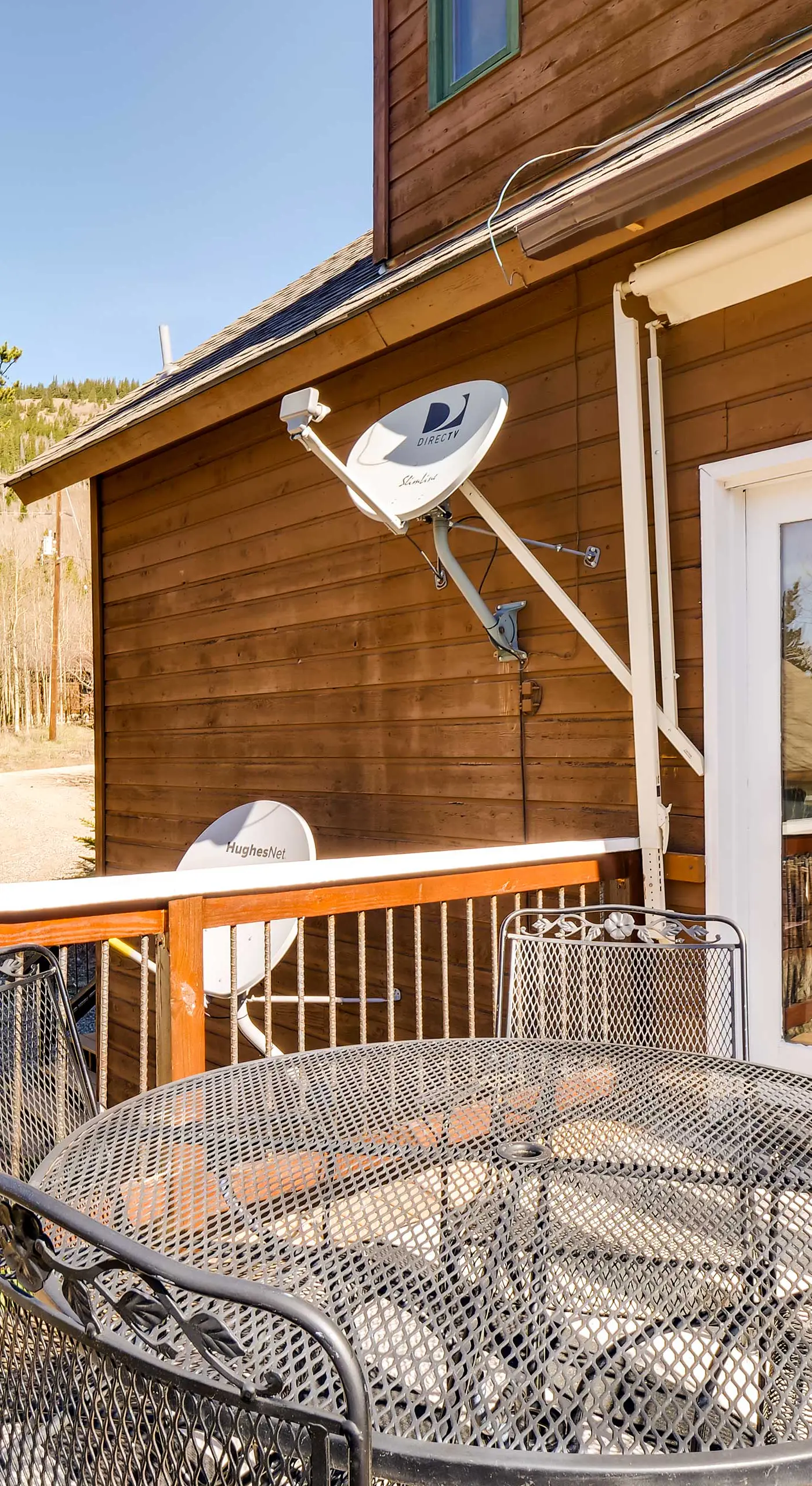 Roomy Alma Cabin w/ Pool Table: Ski, Hike, & Fish!