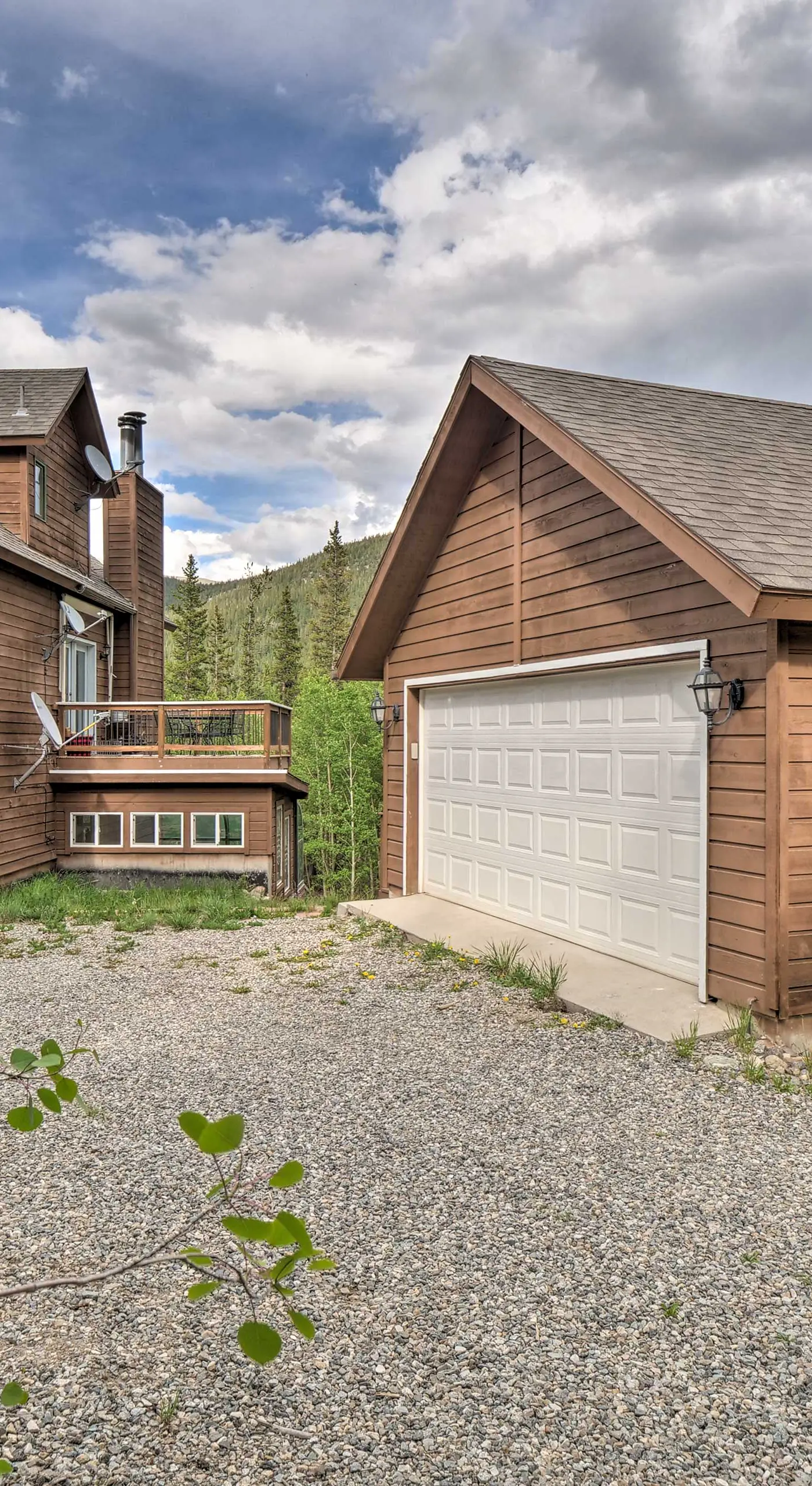 Roomy Alma Cabin w/ Pool Table: Ski, Hike, & Fish!