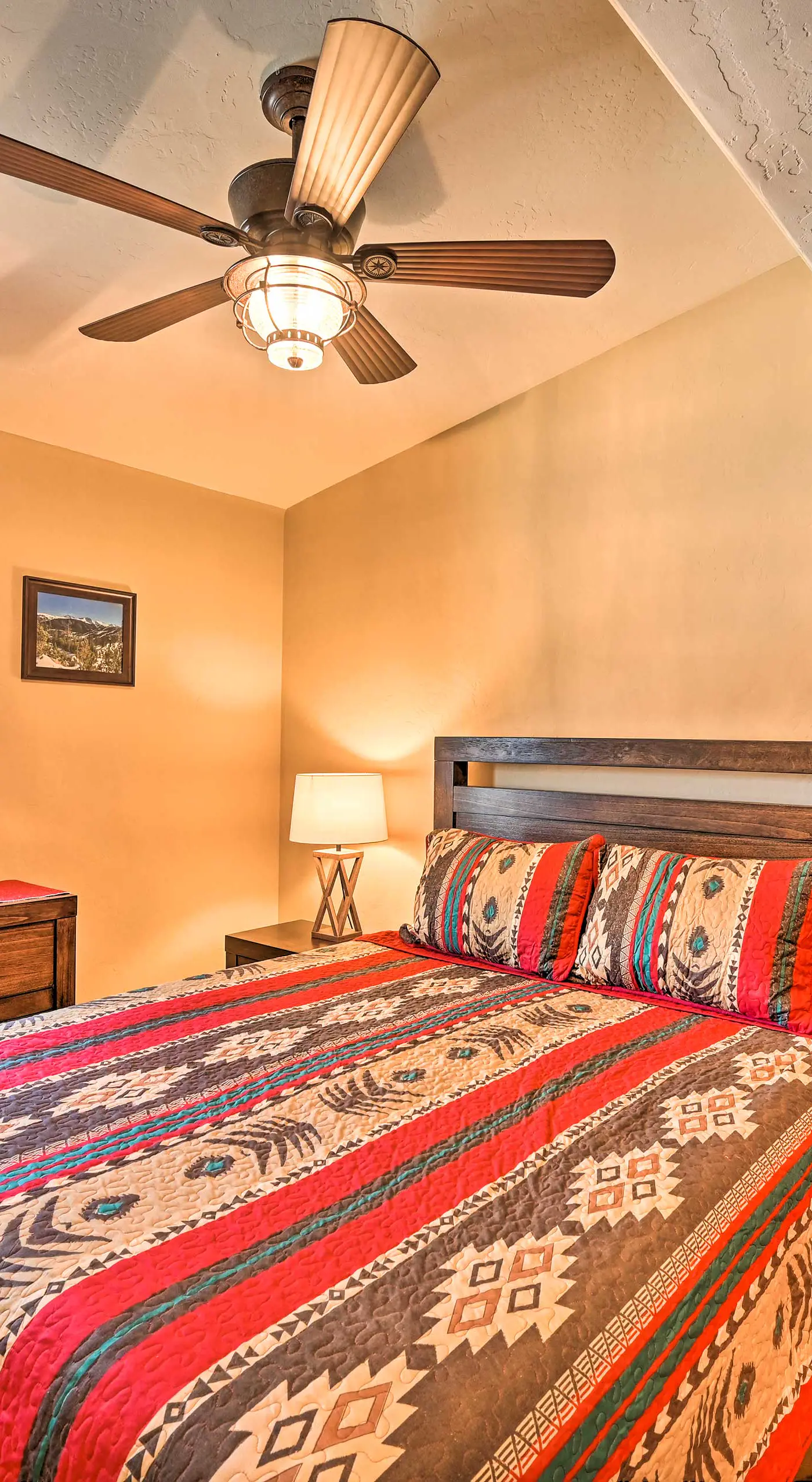 7984: Pet-Friendly Townhome w/ Grill!