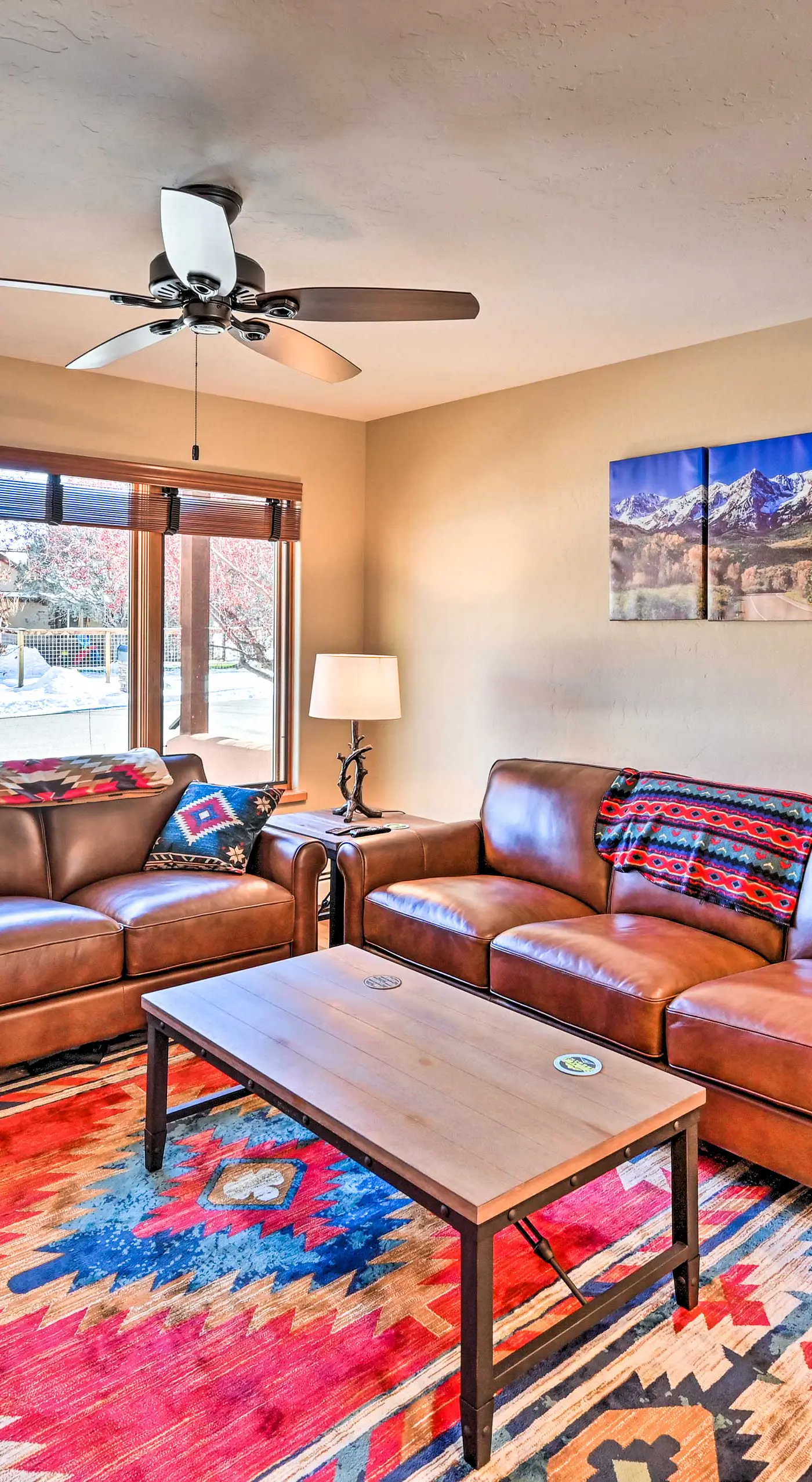 7984: Pet-Friendly Townhome w/ Grill!