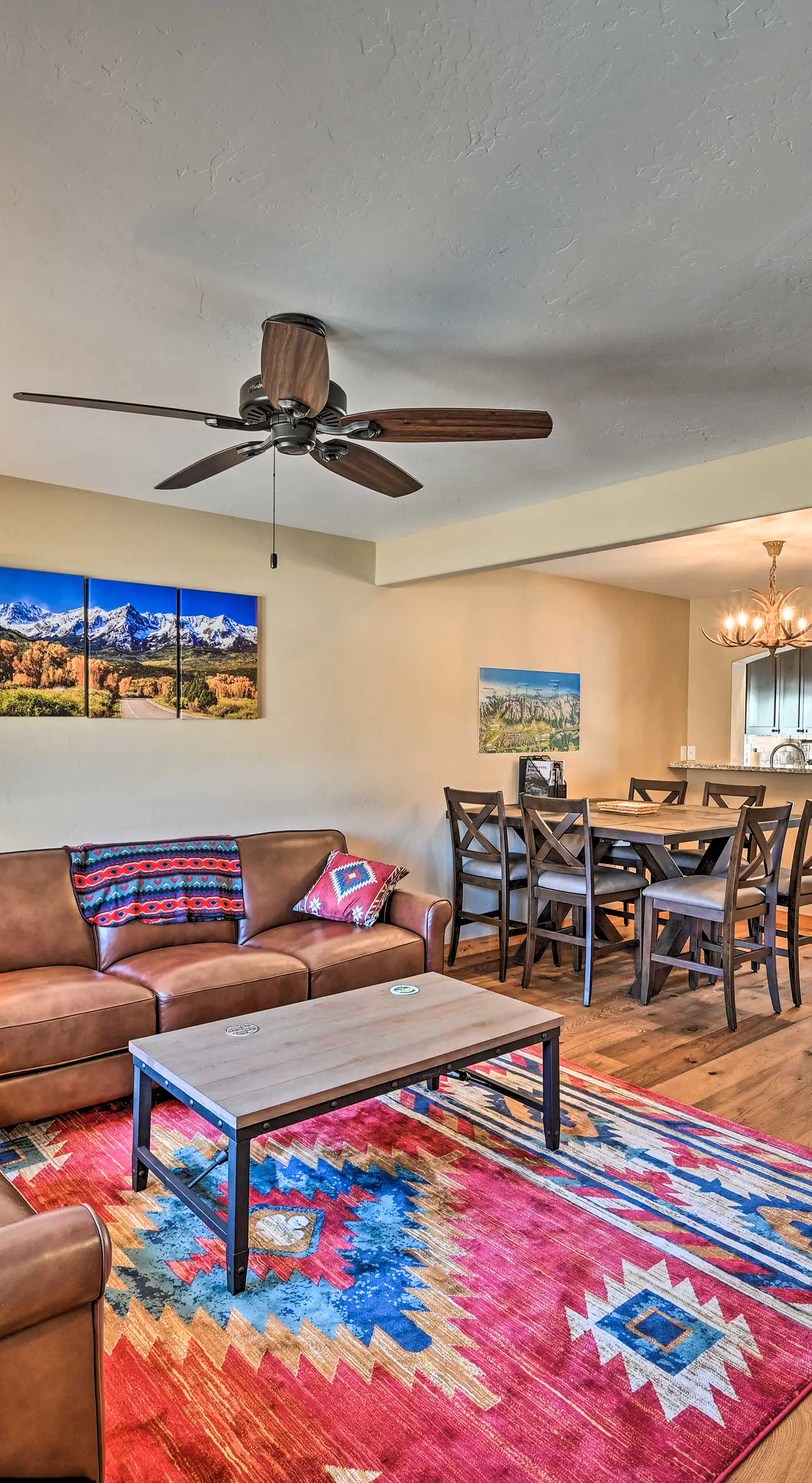 7984: Pet-Friendly Townhome w/ Grill!