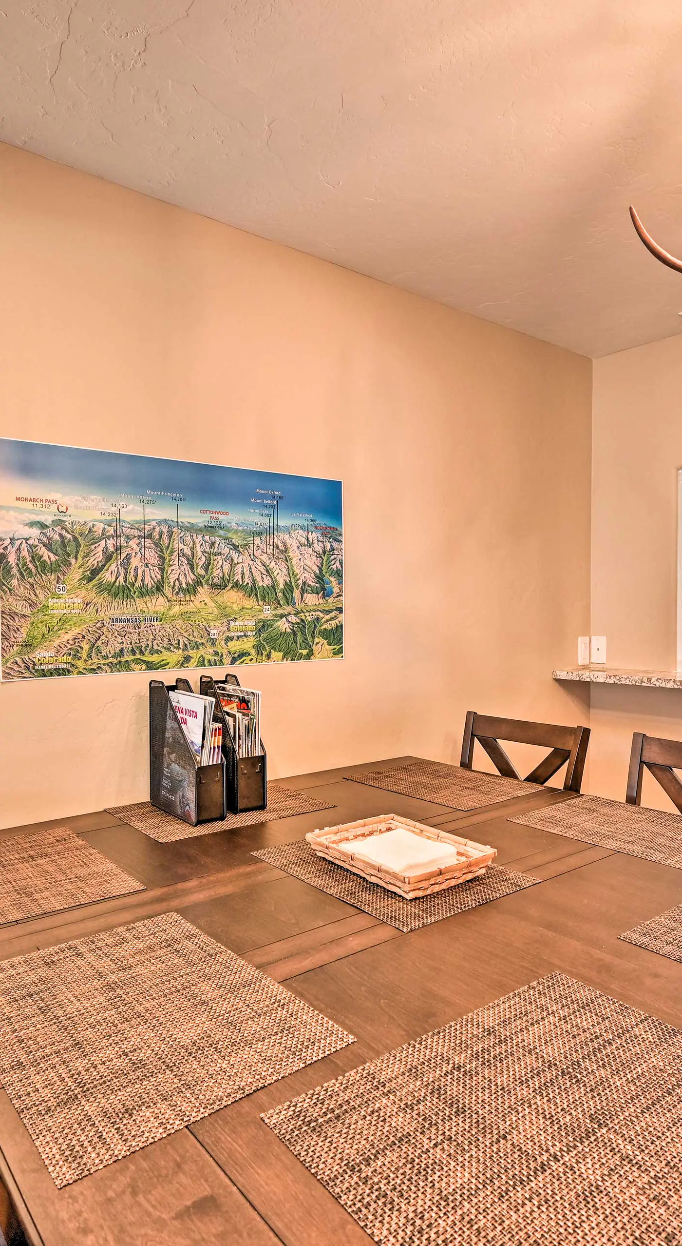 7984: Pet-Friendly Townhome w/ Grill!