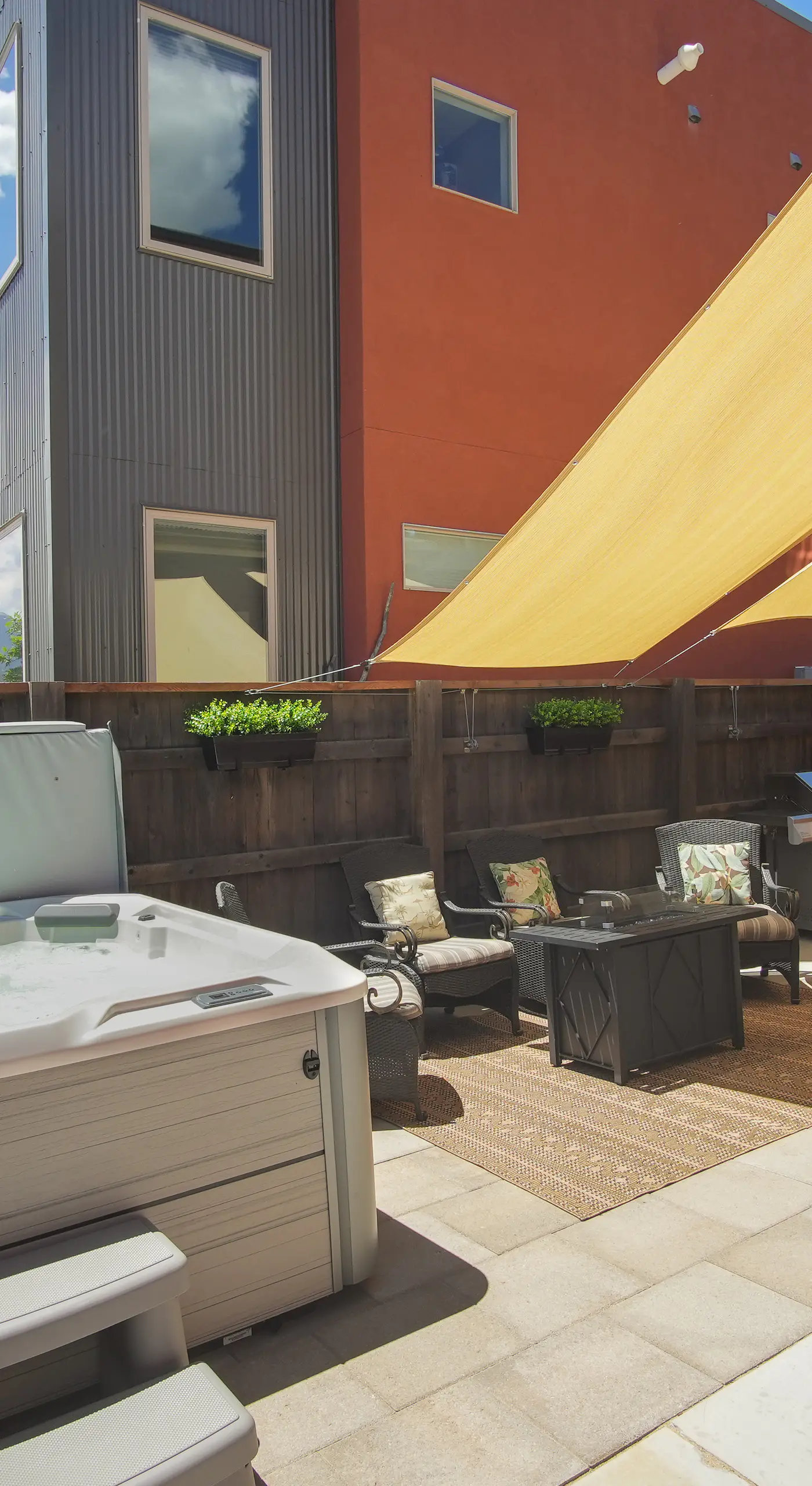 Salida Oasis: 1 Mi to Town, Mountain View, Hot Tub