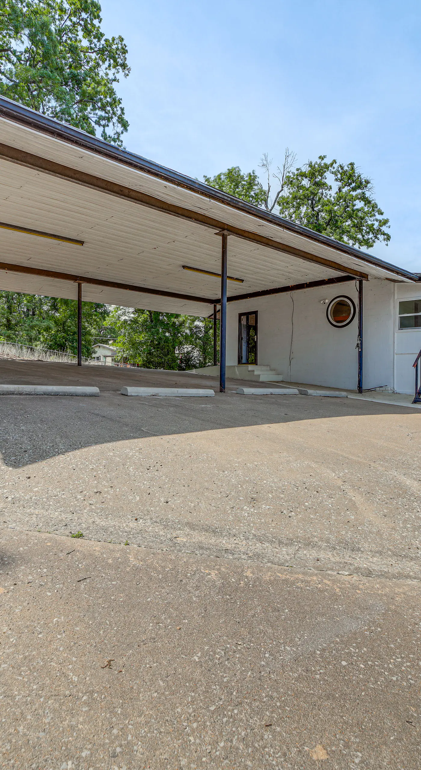 Waterfront Lake Eufaula Home: Dock & Beach Access!