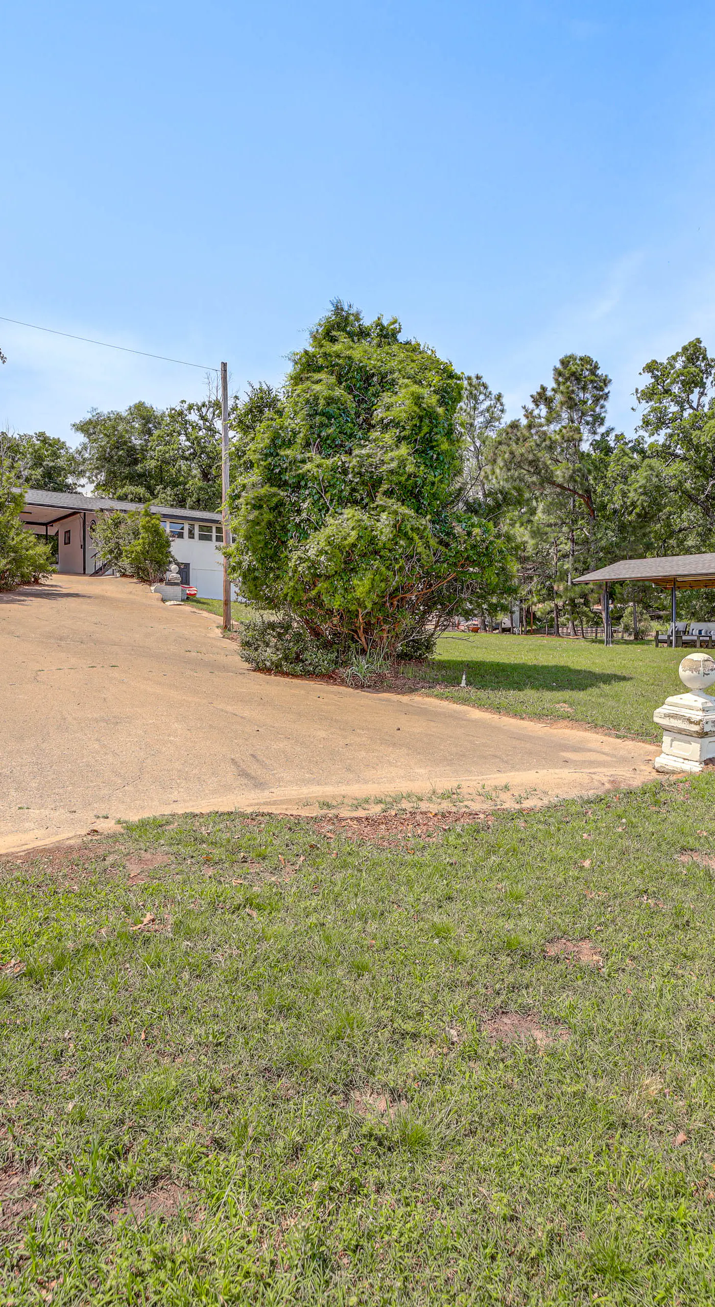 Waterfront Lake Eufaula Home: Dock & Beach Access!
