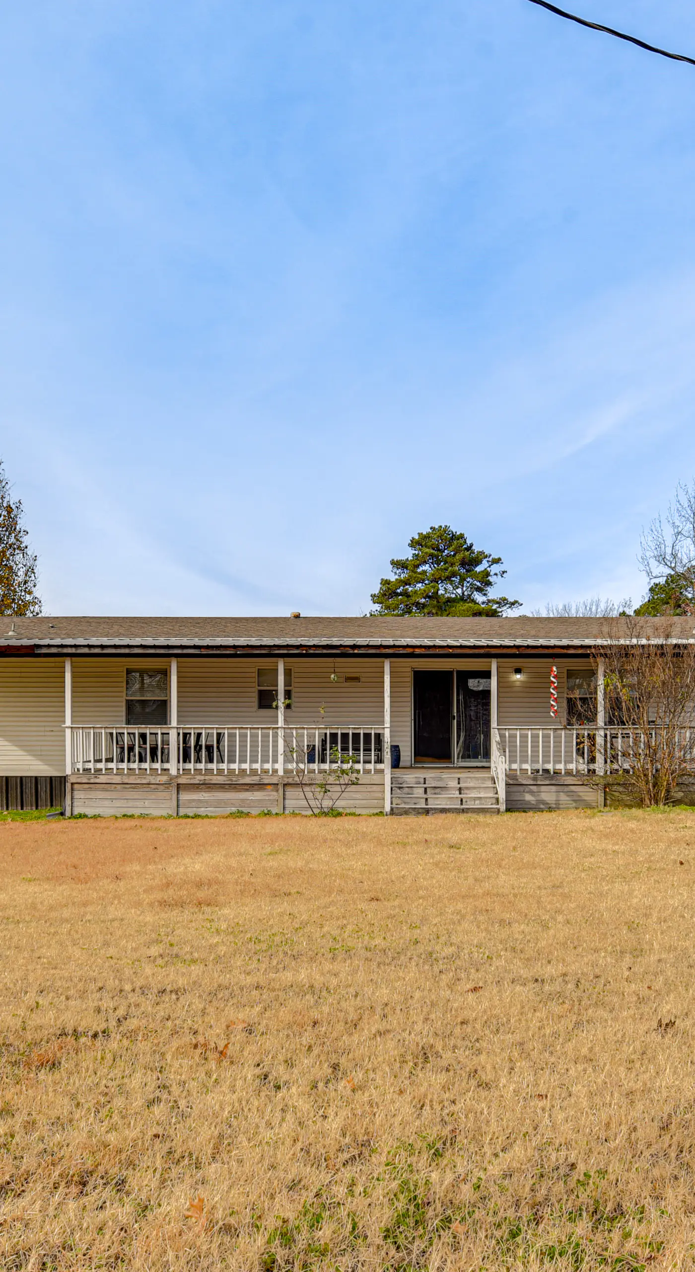 Steps to Lake Eufaula: Family Home w/ Deck & Yard