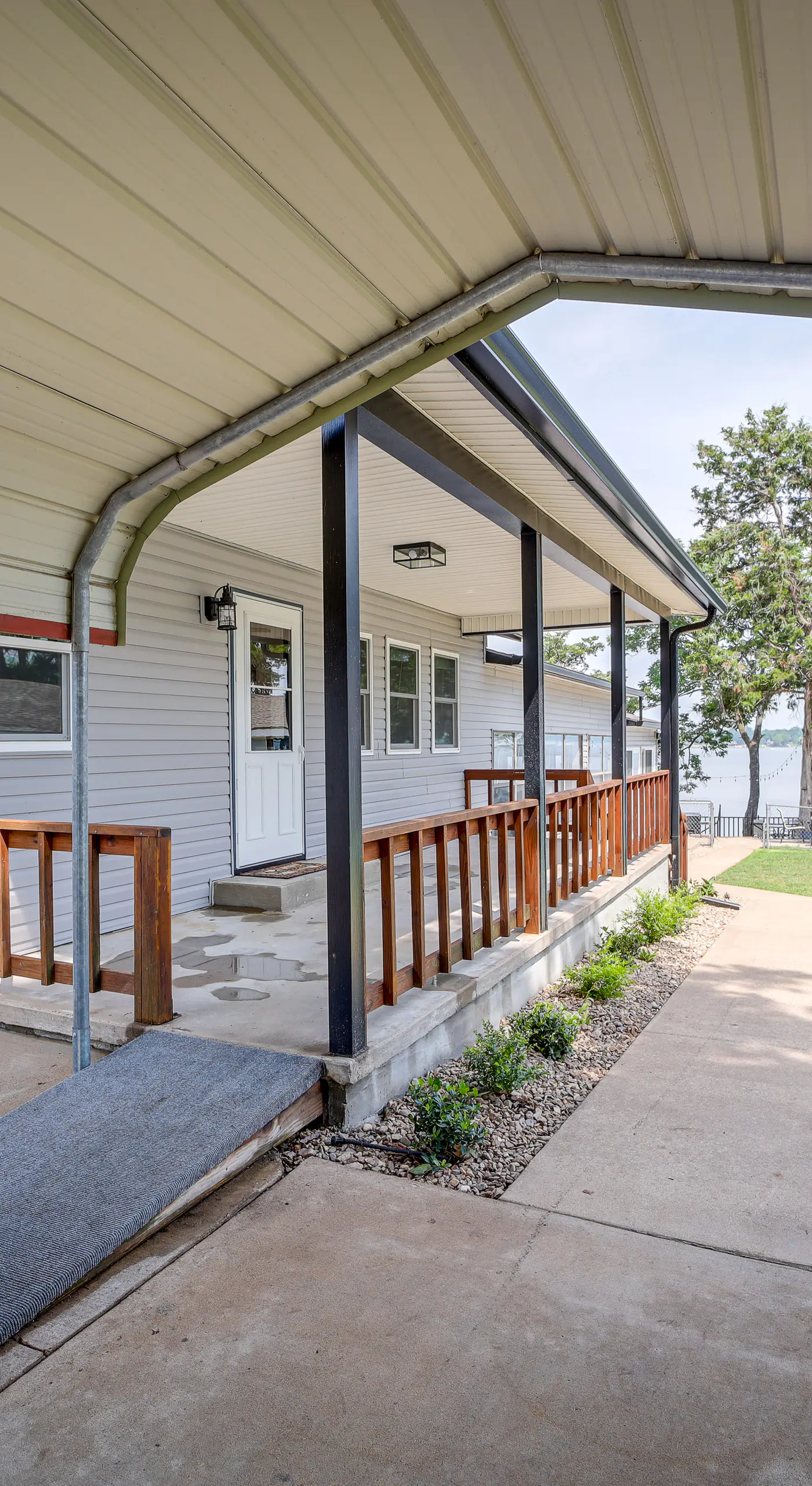 Waterfront Grove Retreat w/ Dock: 'Cedar Ridge'
