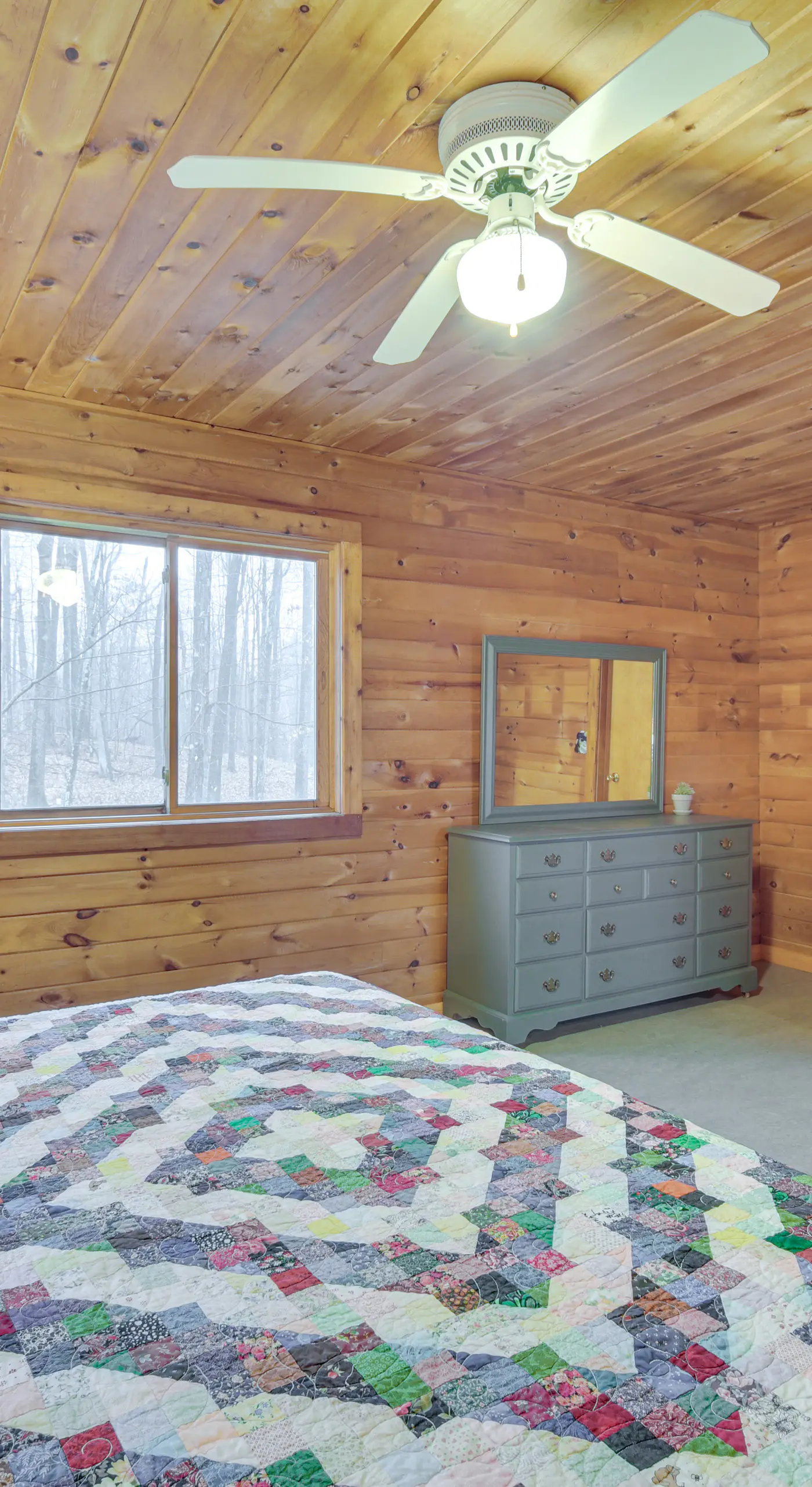Cozy Wisconsin Cabin w/ Deck, Kayaks & Lake Views!