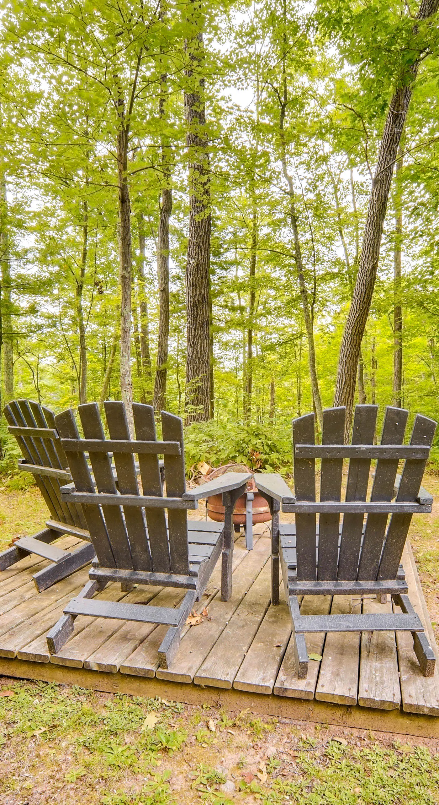 Cozy Wisconsin Cabin w/ Deck, Kayaks & Lake Views!