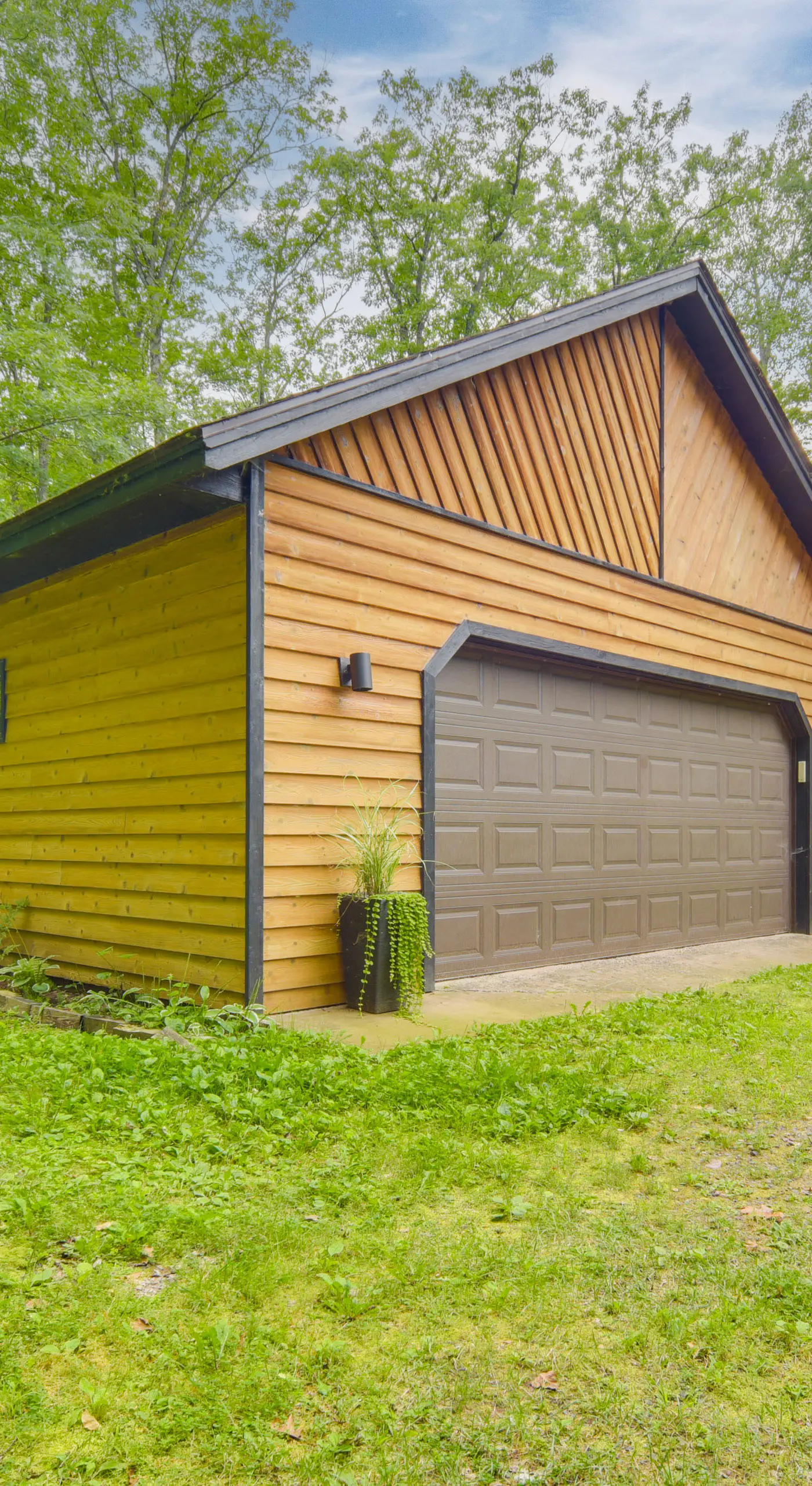 Cozy Wisconsin Cabin w/ Deck, Kayaks & Lake Views!