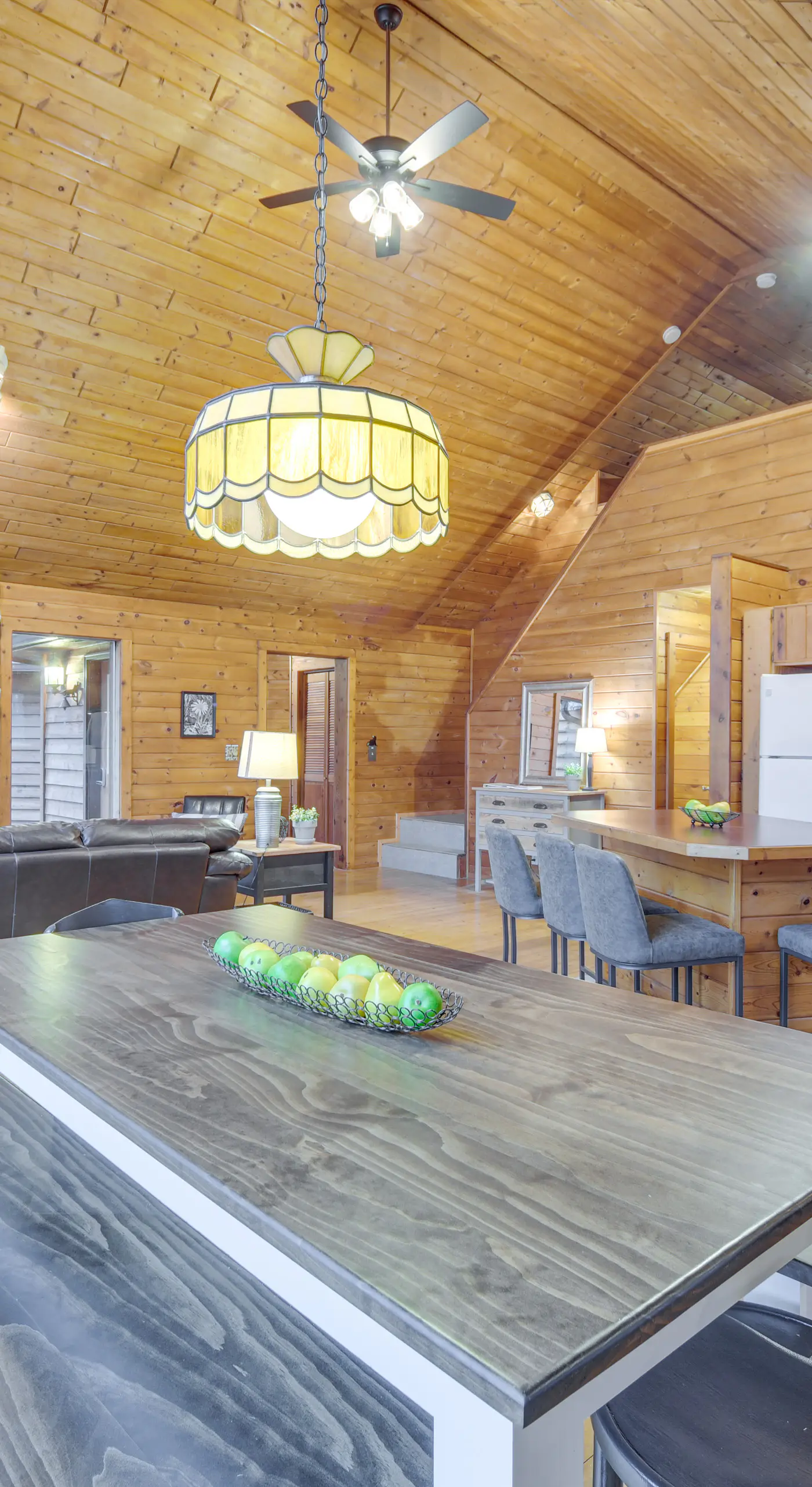 Cozy Wisconsin Cabin w/ Deck, Kayaks & Lake Views!