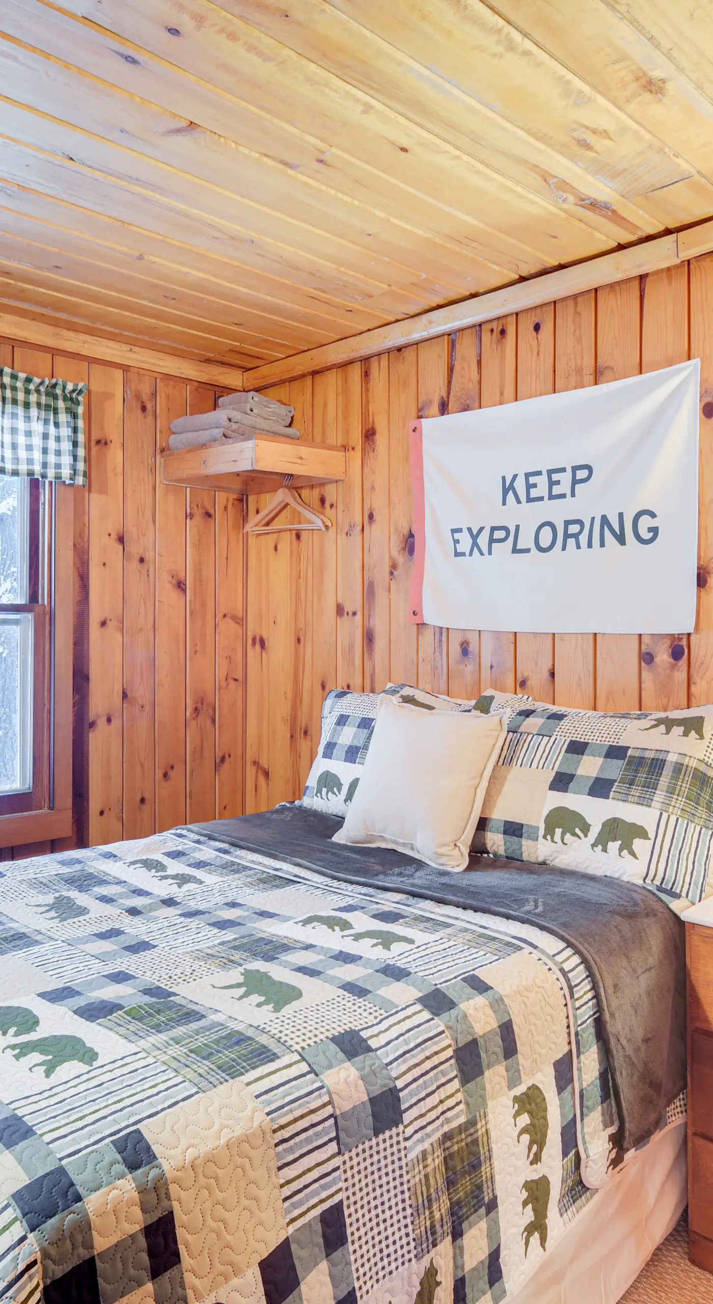 Charming Cabin on Grindstone Lake