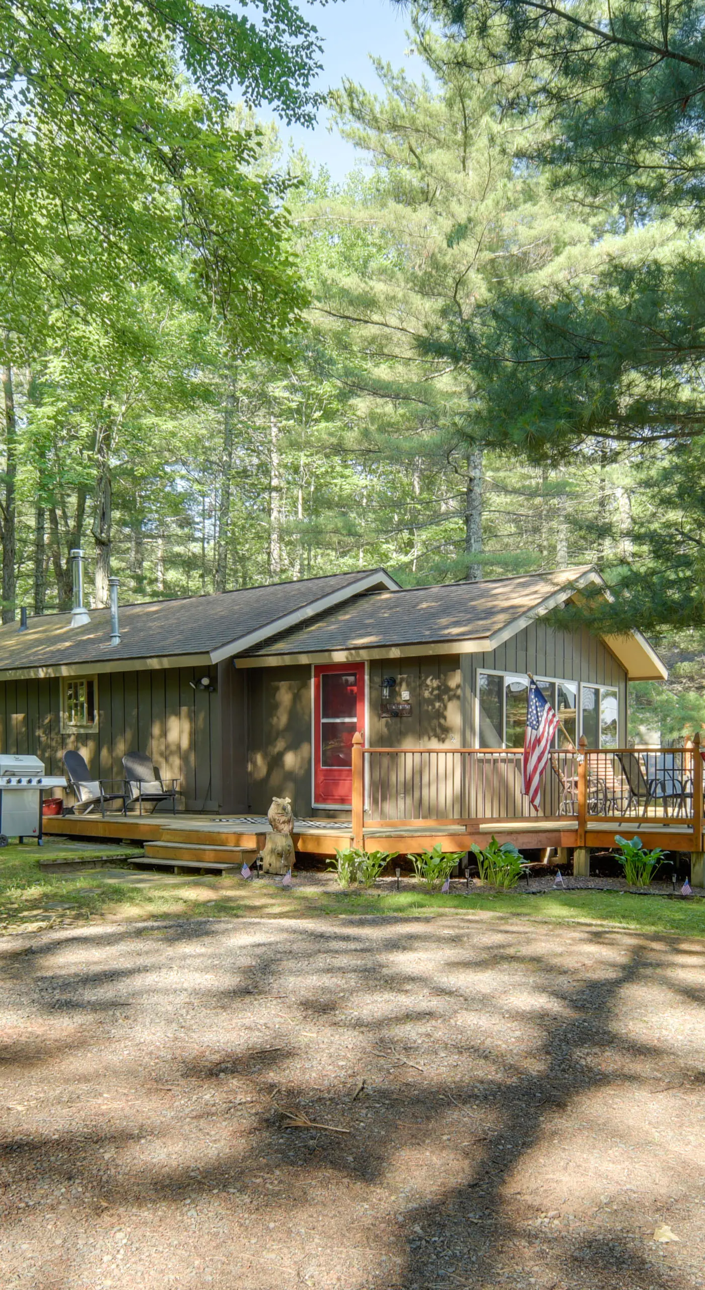 Charming Cabin on Grindstone Lake