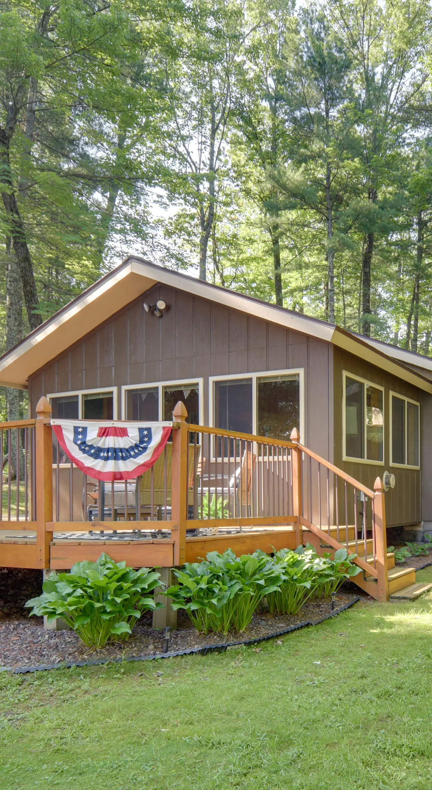 Charming Cabin on Grindstone Lake