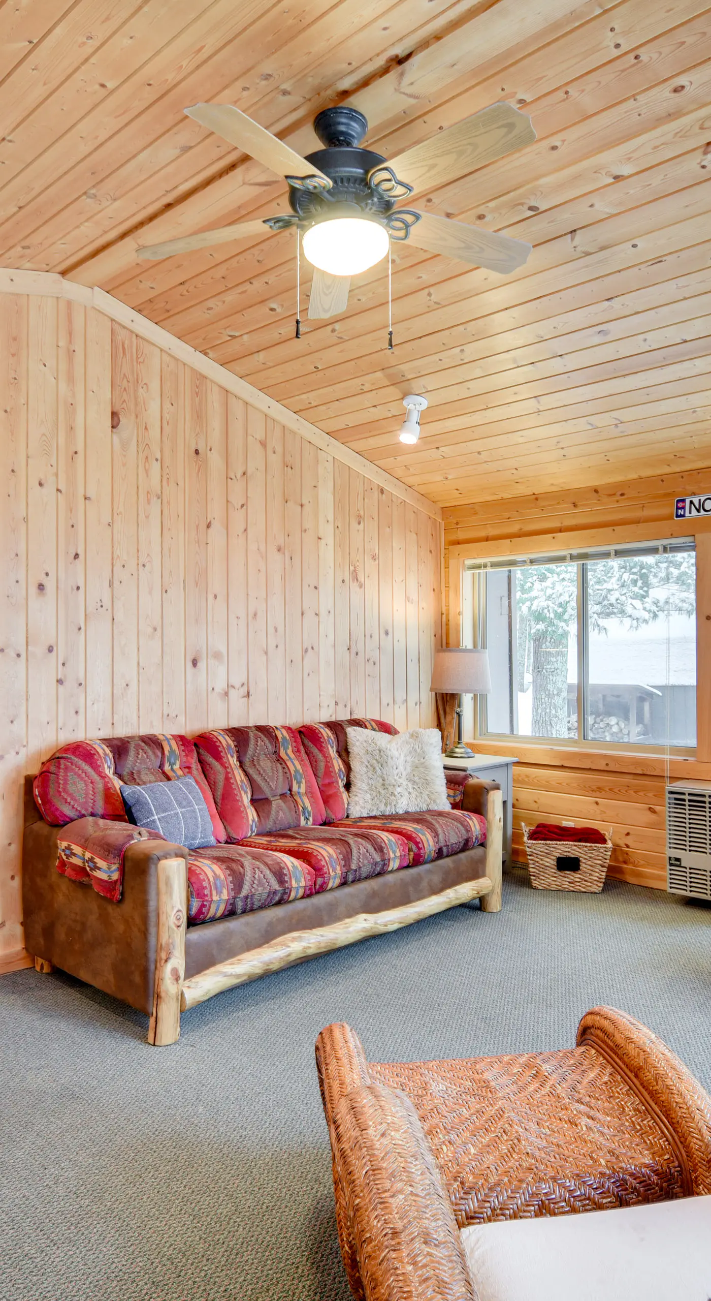 Charming Cabin on Grindstone Lake