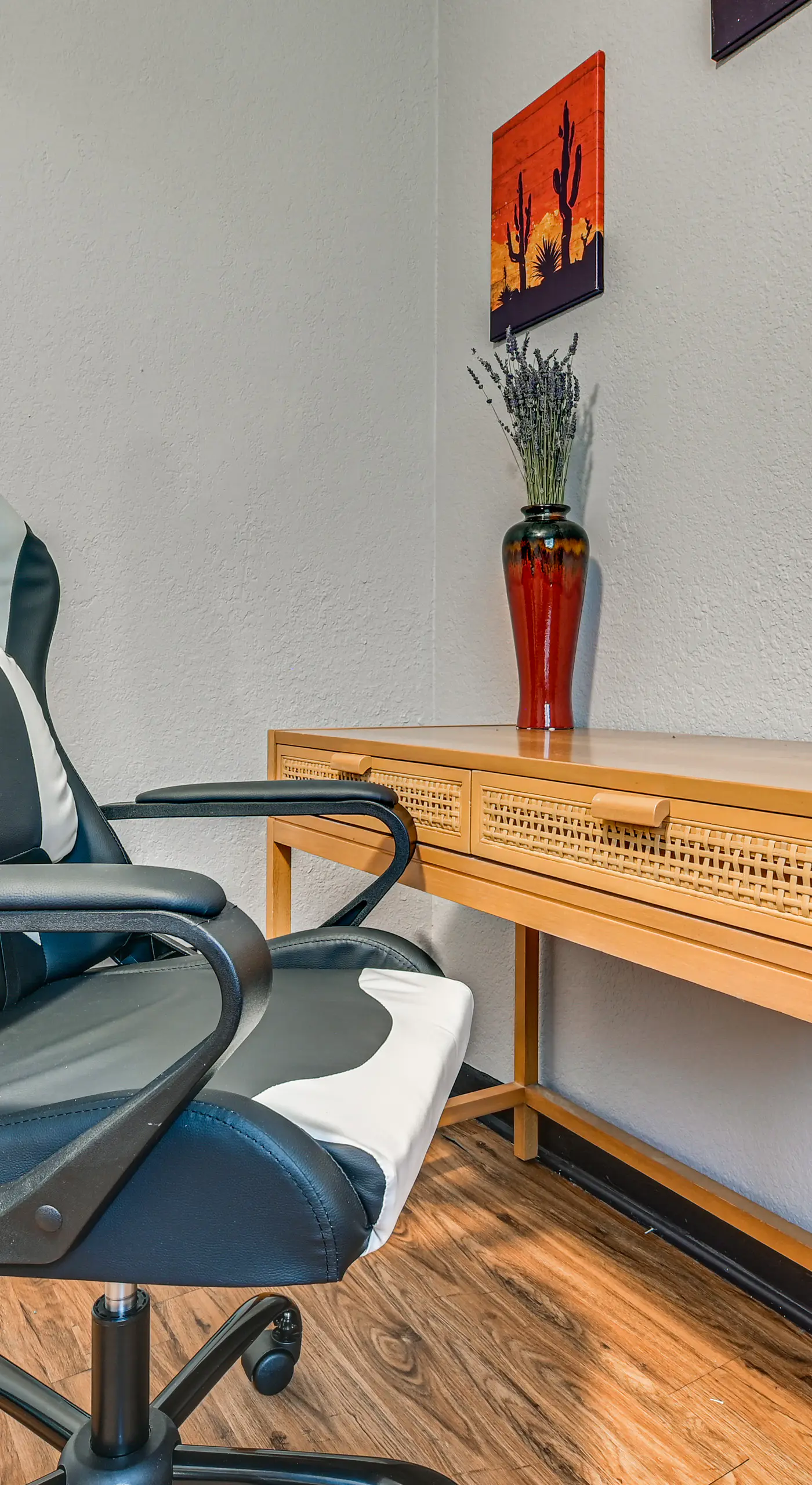 Eco-Chic Sanctuary Steps From Trinity Trails!