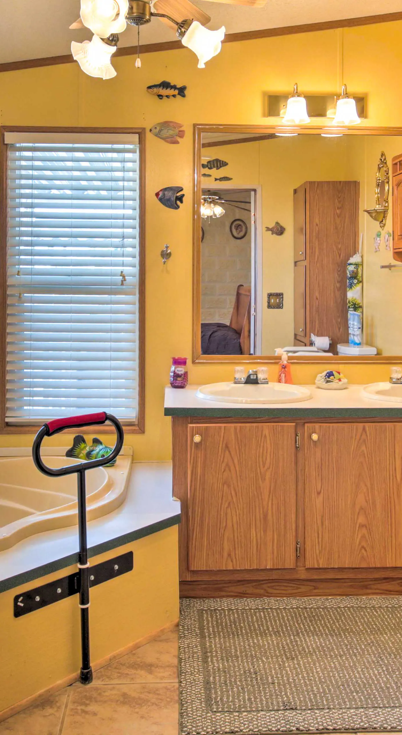 Cozy Yuma Retreat w/ Furnished Patio & Grill!
