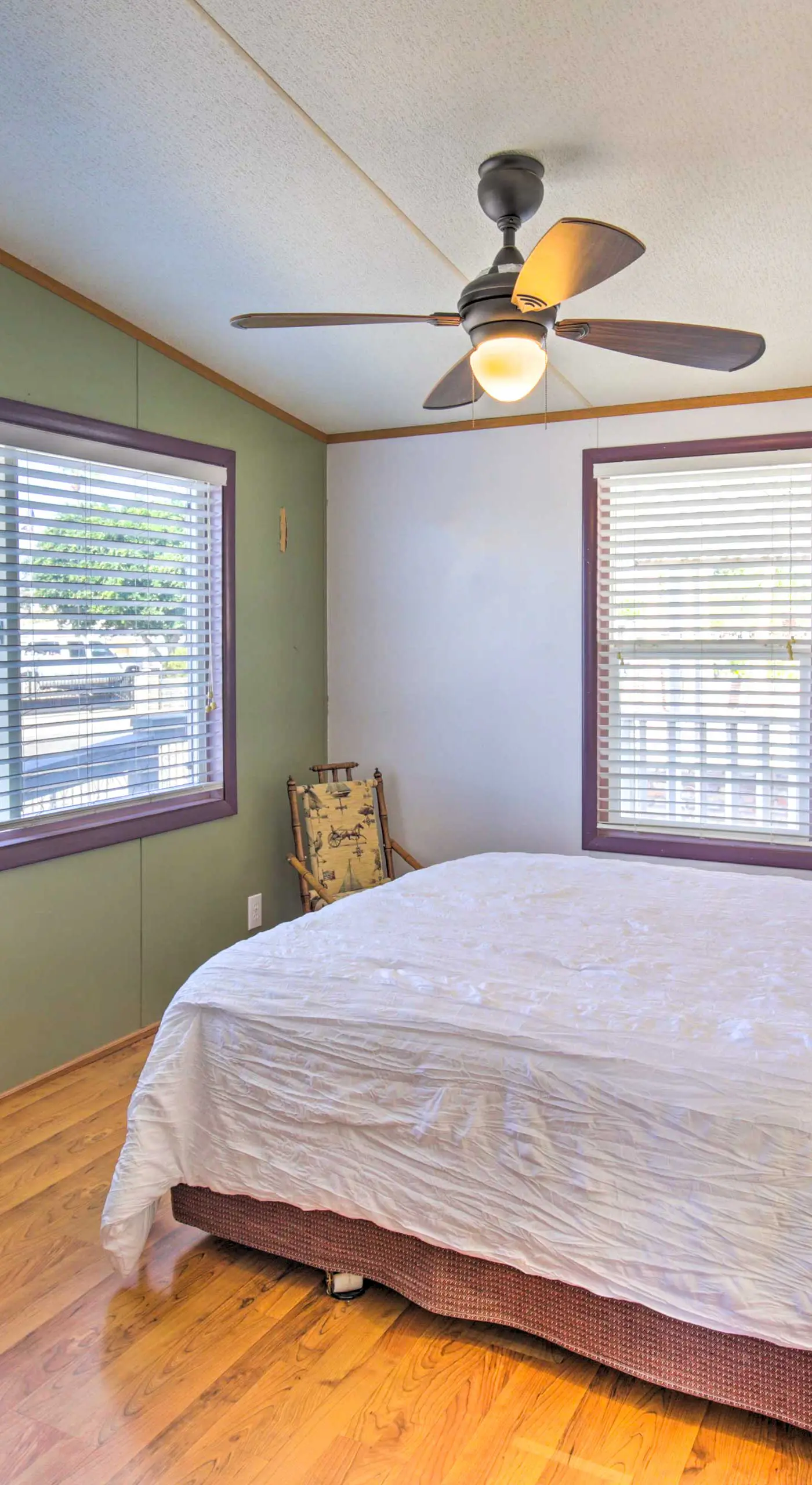 Cozy Yuma Retreat w/ Furnished Patio & Grill!