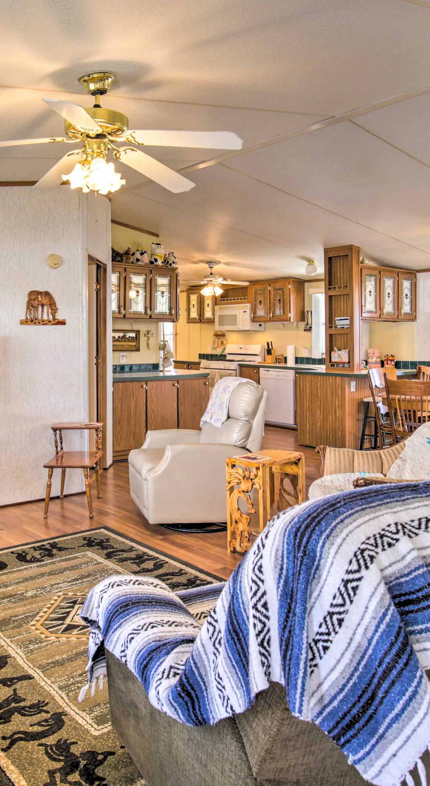 Cozy Yuma Retreat w/ Furnished Patio & Grill!