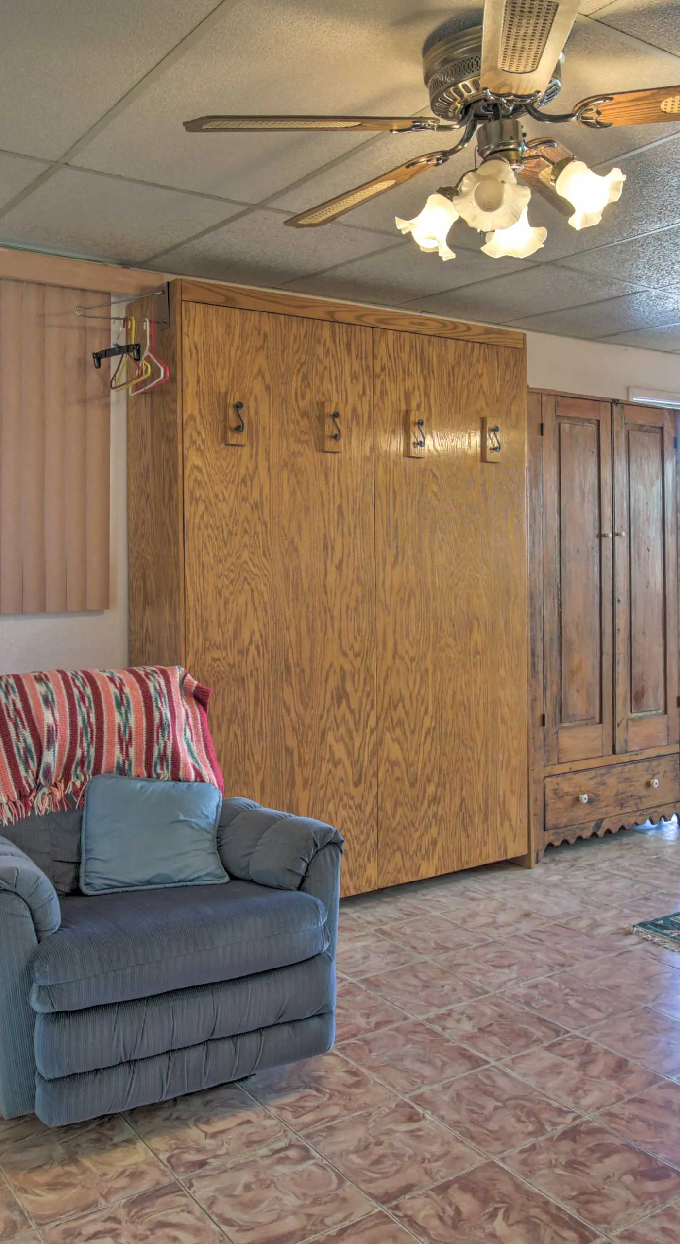 Cozy Yuma Retreat w/ Furnished Patio & Grill!