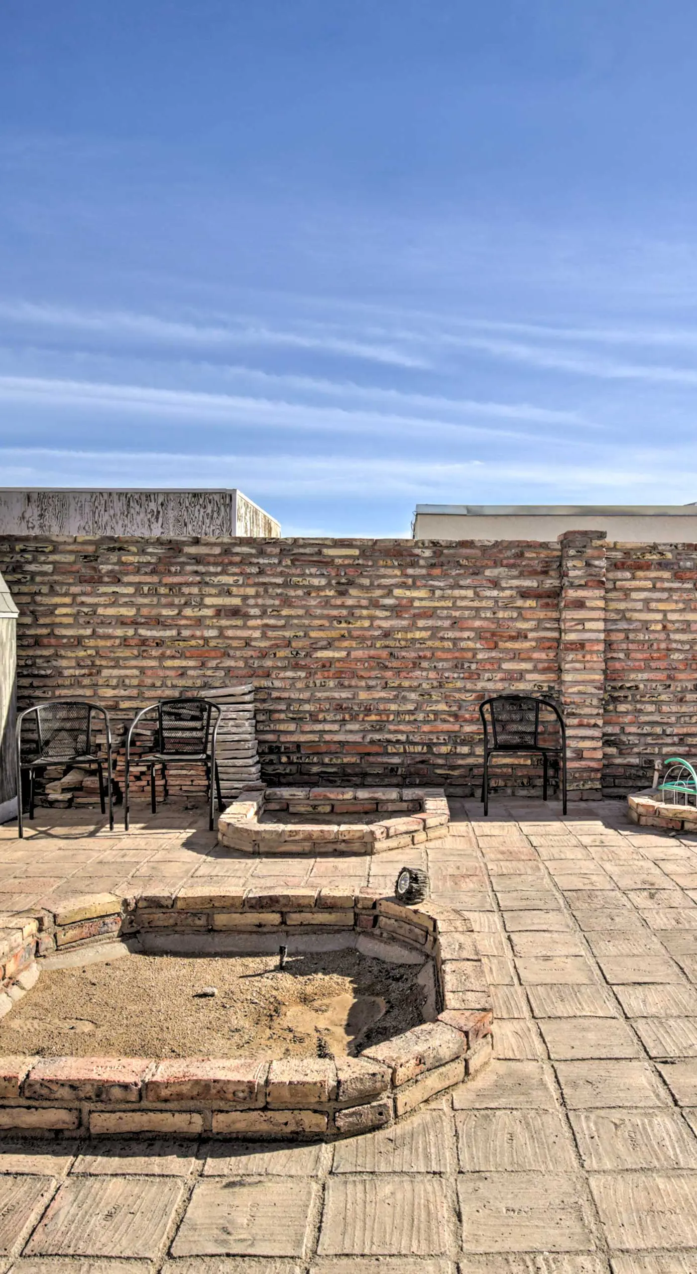 Cozy Yuma Retreat w/ Furnished Patio & Grill!