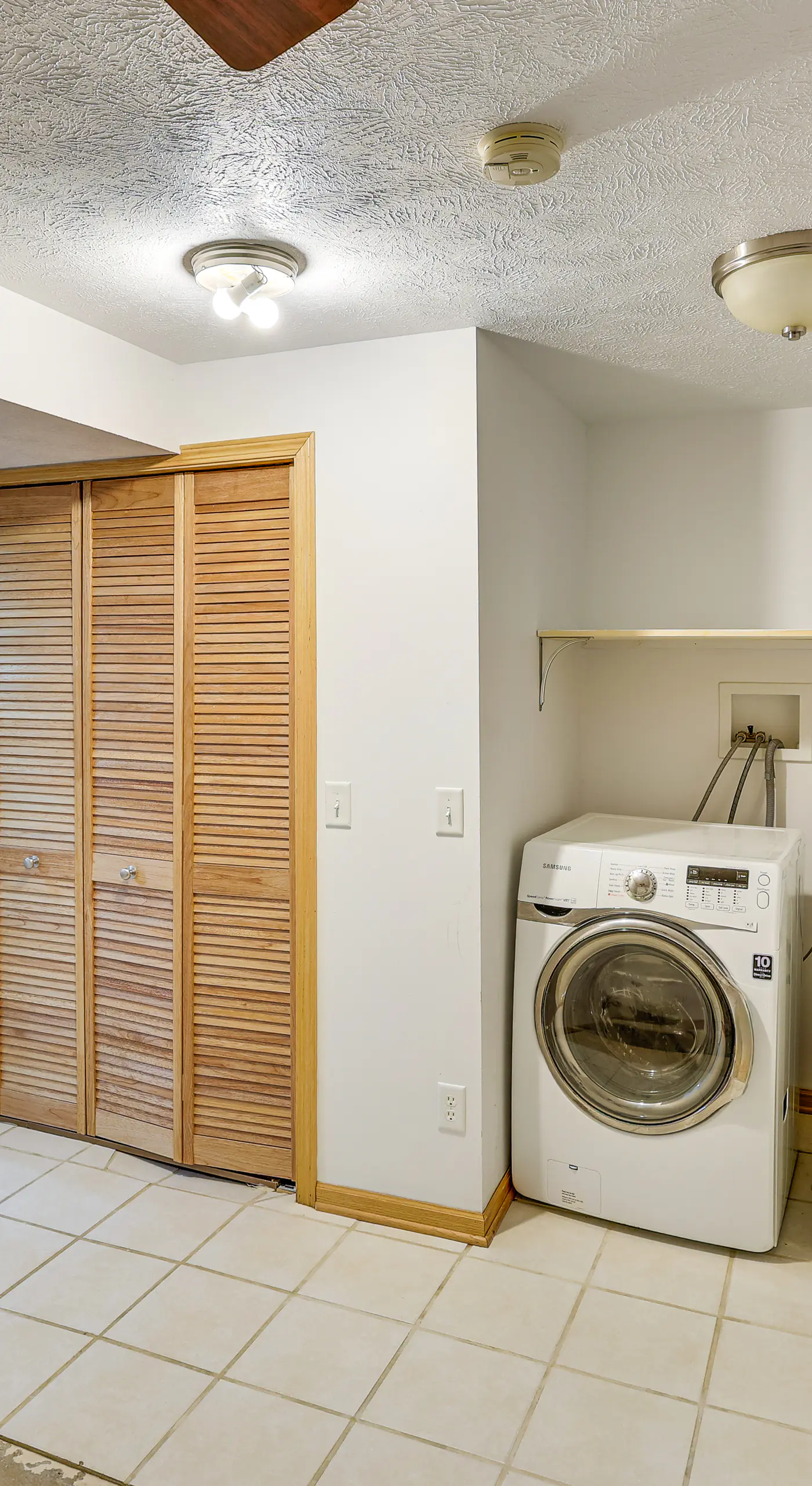 Private Yard & Patio: Spacious Retreat in Omaha!