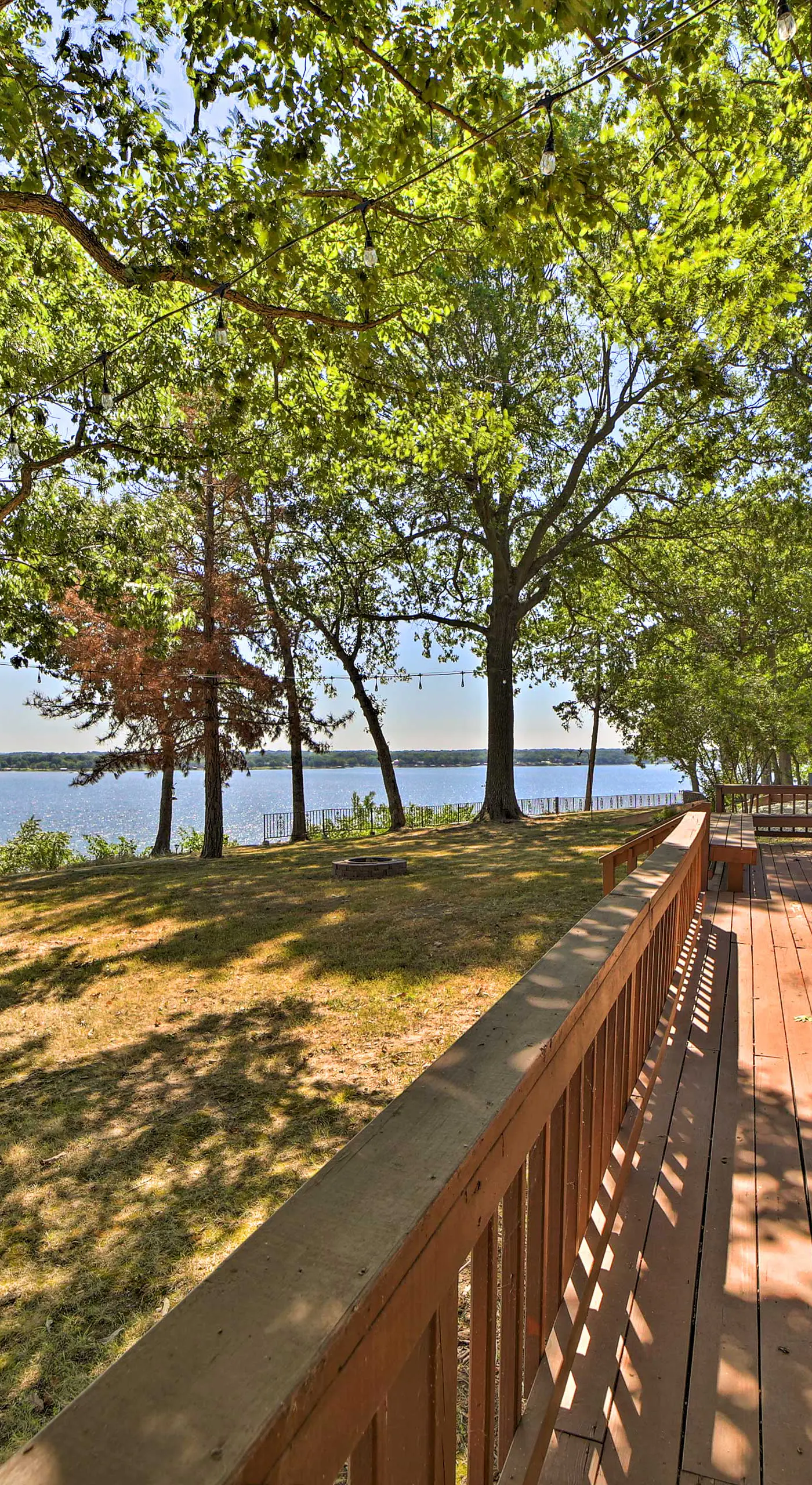 Grand Lake Views + Fire Pit: Monkey Island Home!