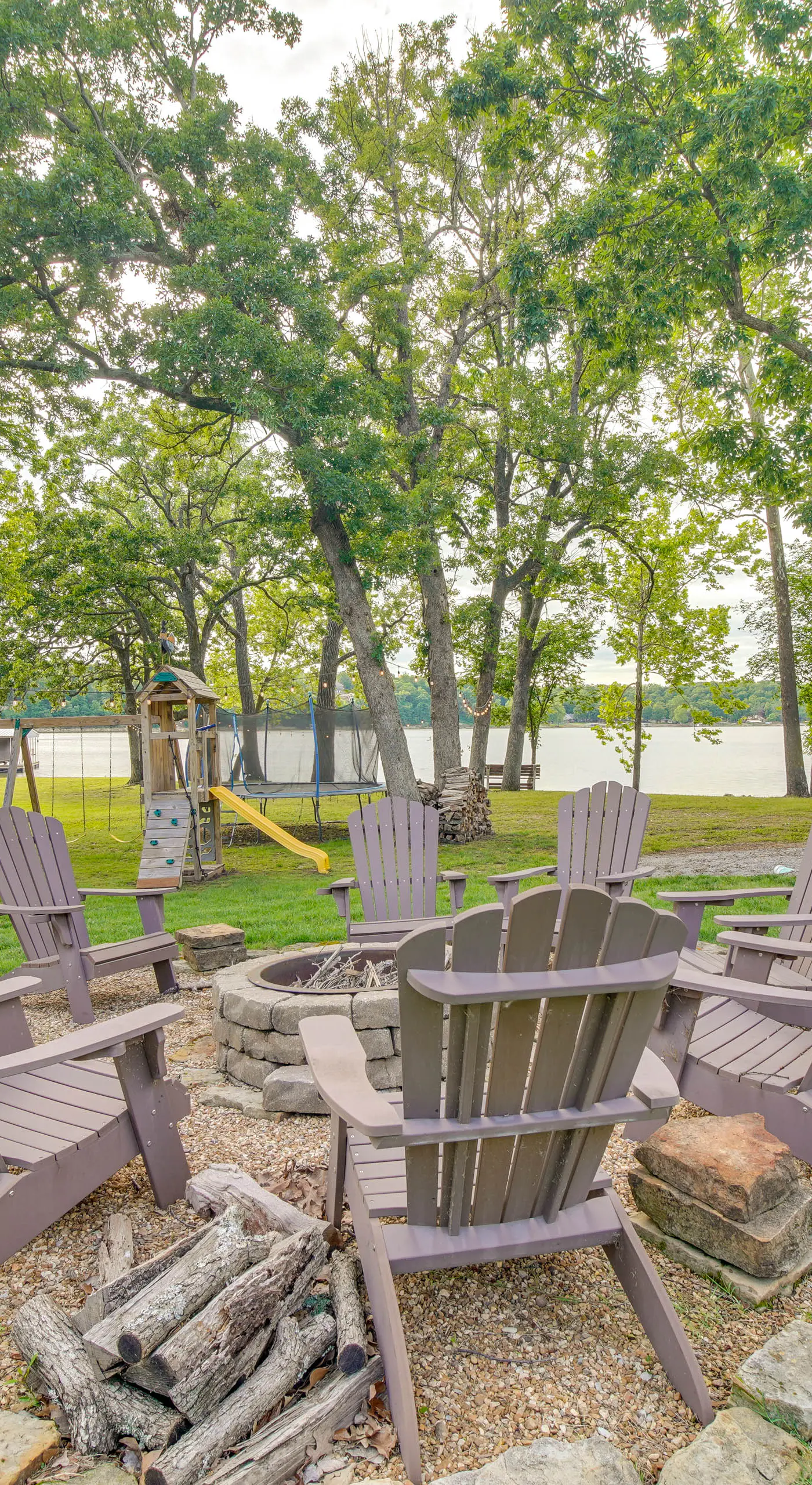 On-Site Lake Access: Group Getaway in Afton