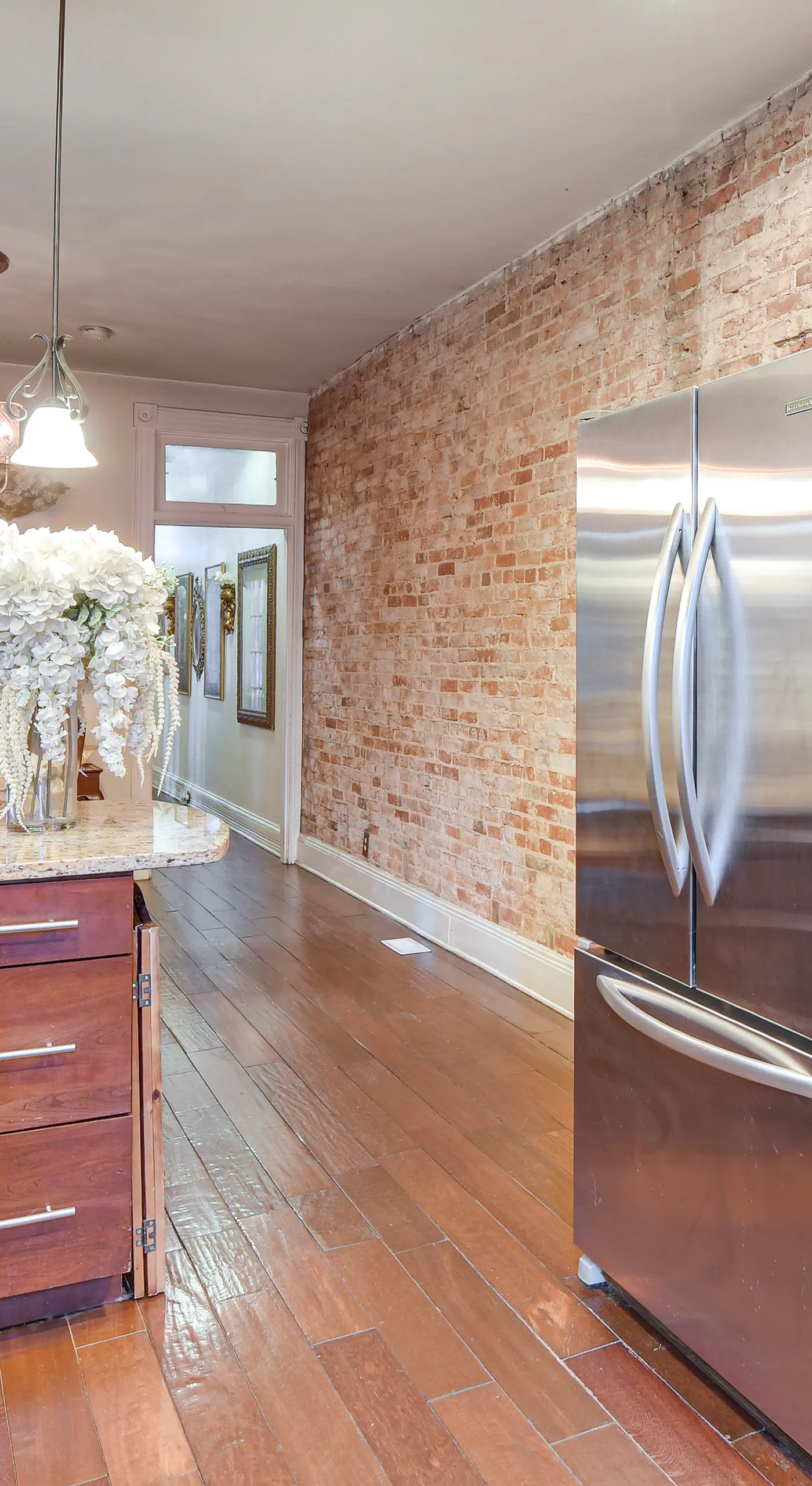 Elegant Upton Rowhouse 2 Mi to Inner Harbor!